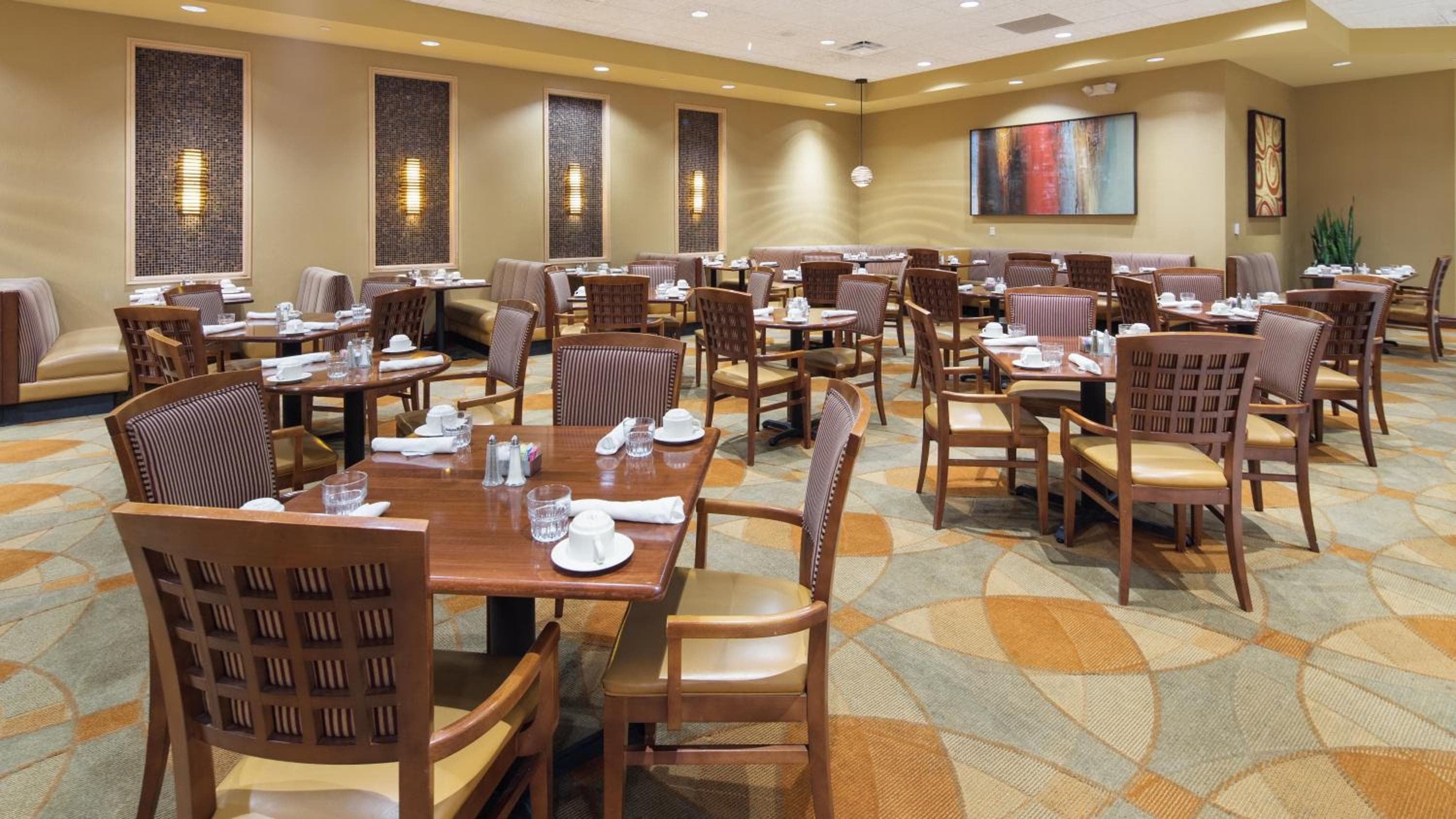 Das Florida Hotel & Conference Center im Florida Mall — 18