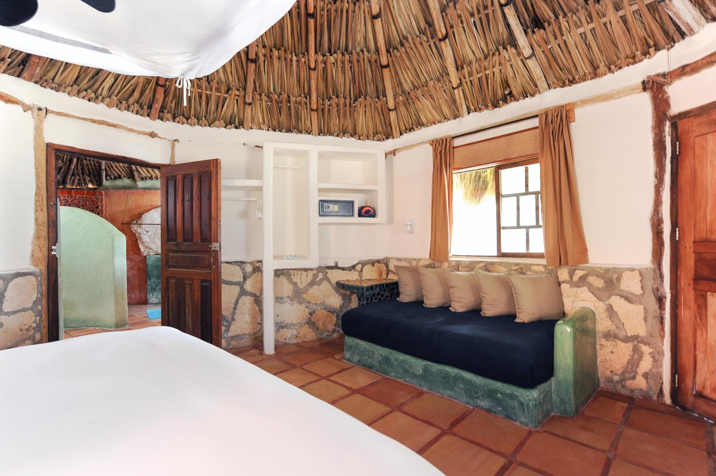Zamas Hotel — 12