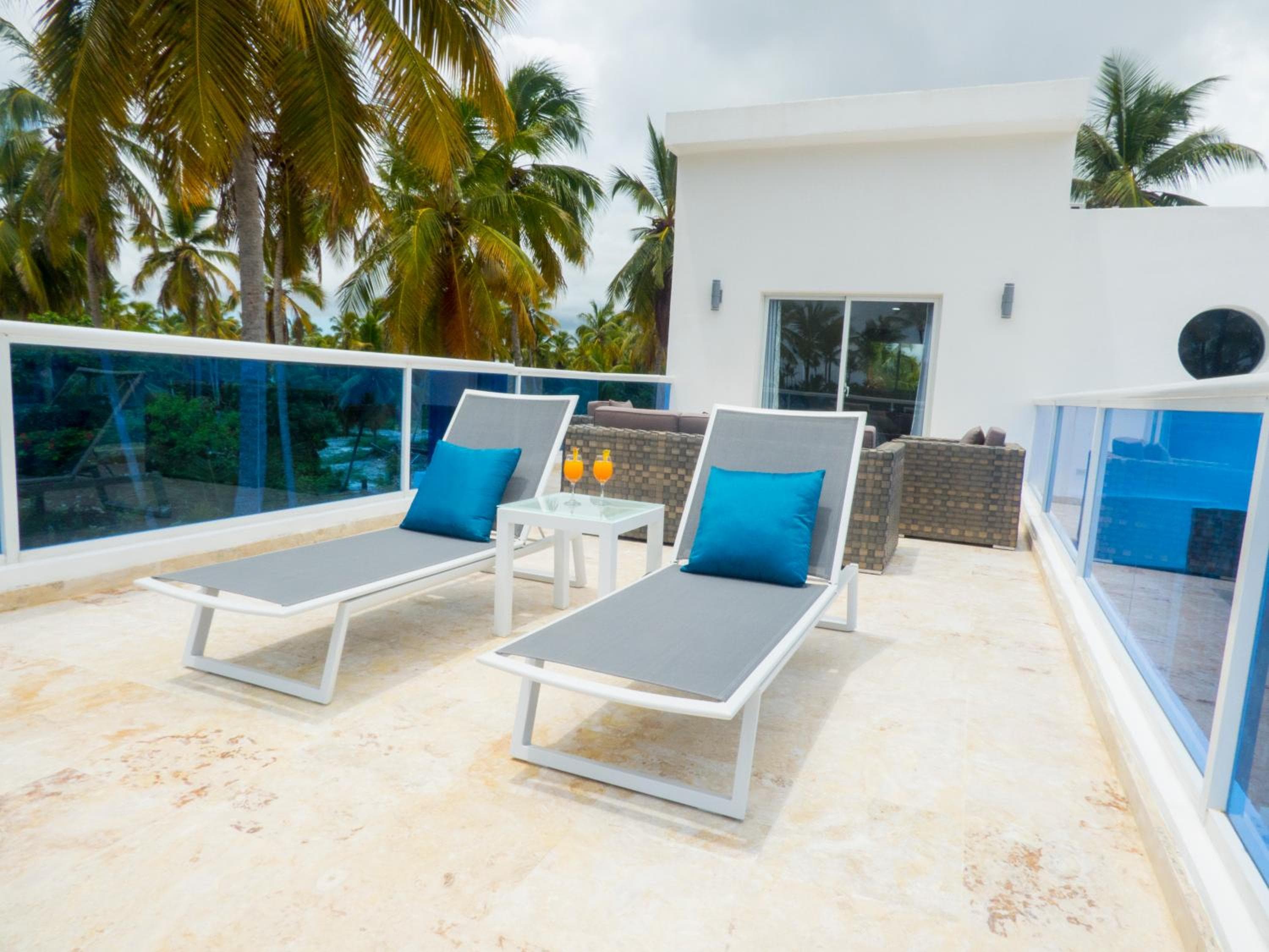 The Sanctuary @ Los Corales — 23