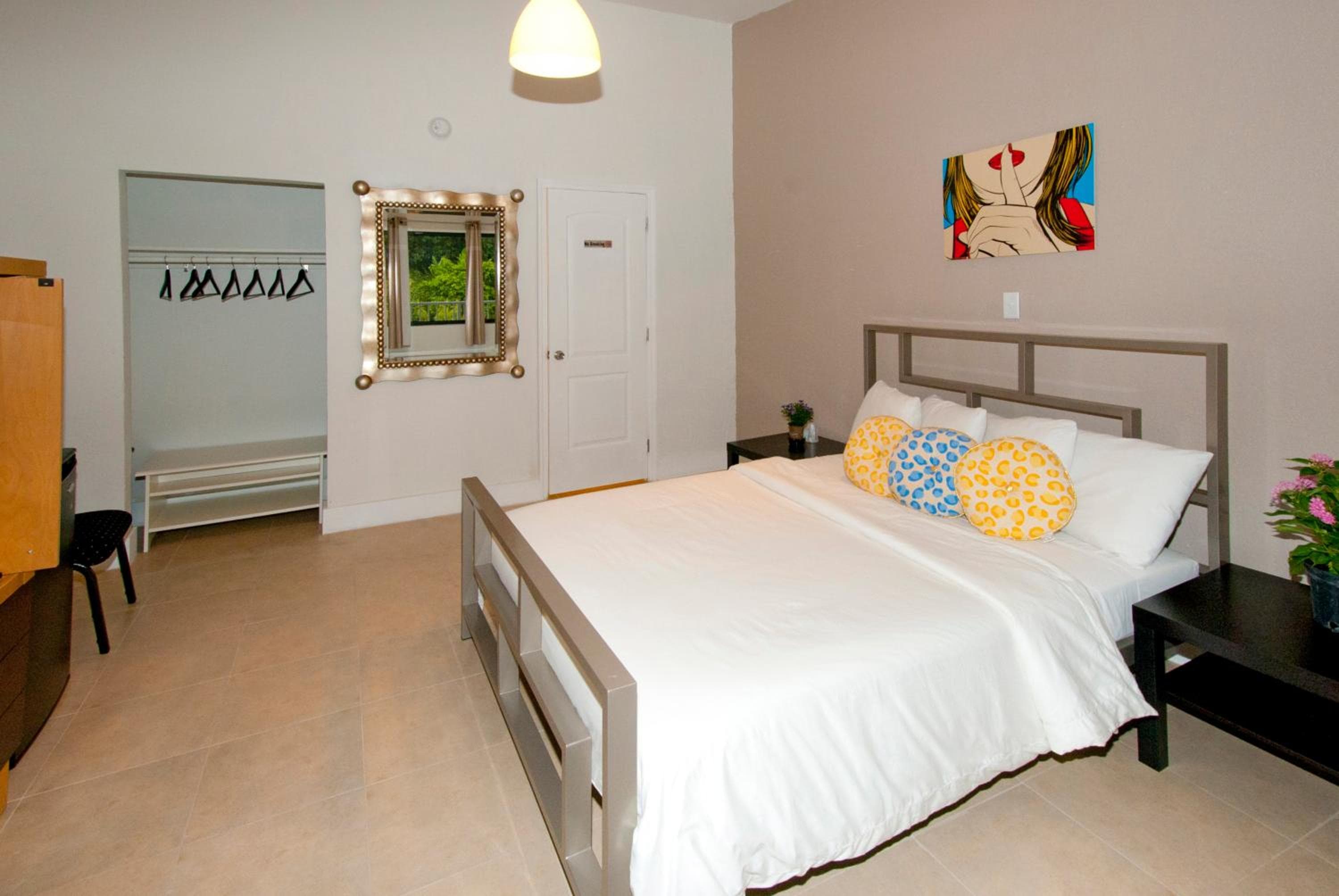 Shalimar Motel — 9