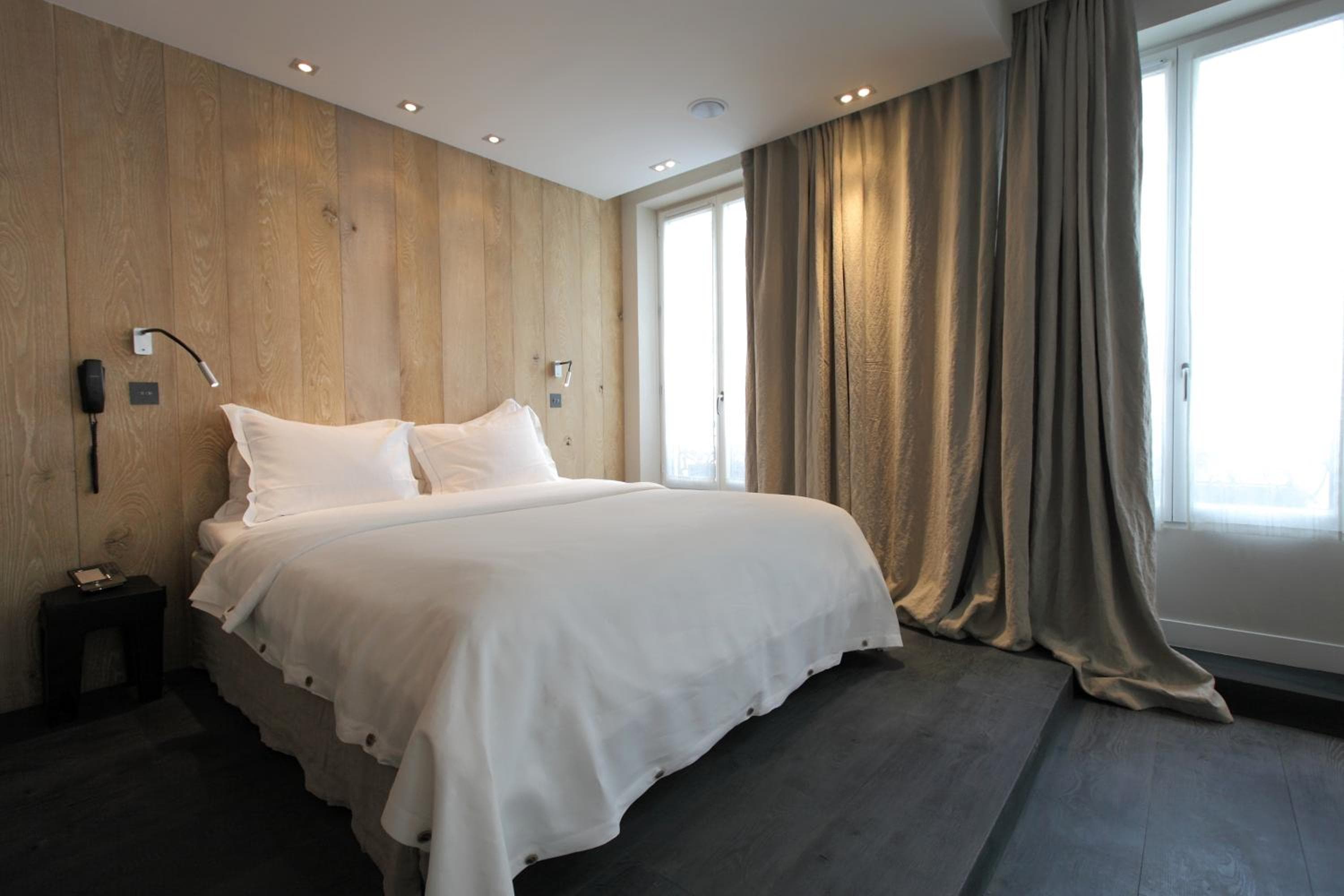 Hidden Hotel — 23
