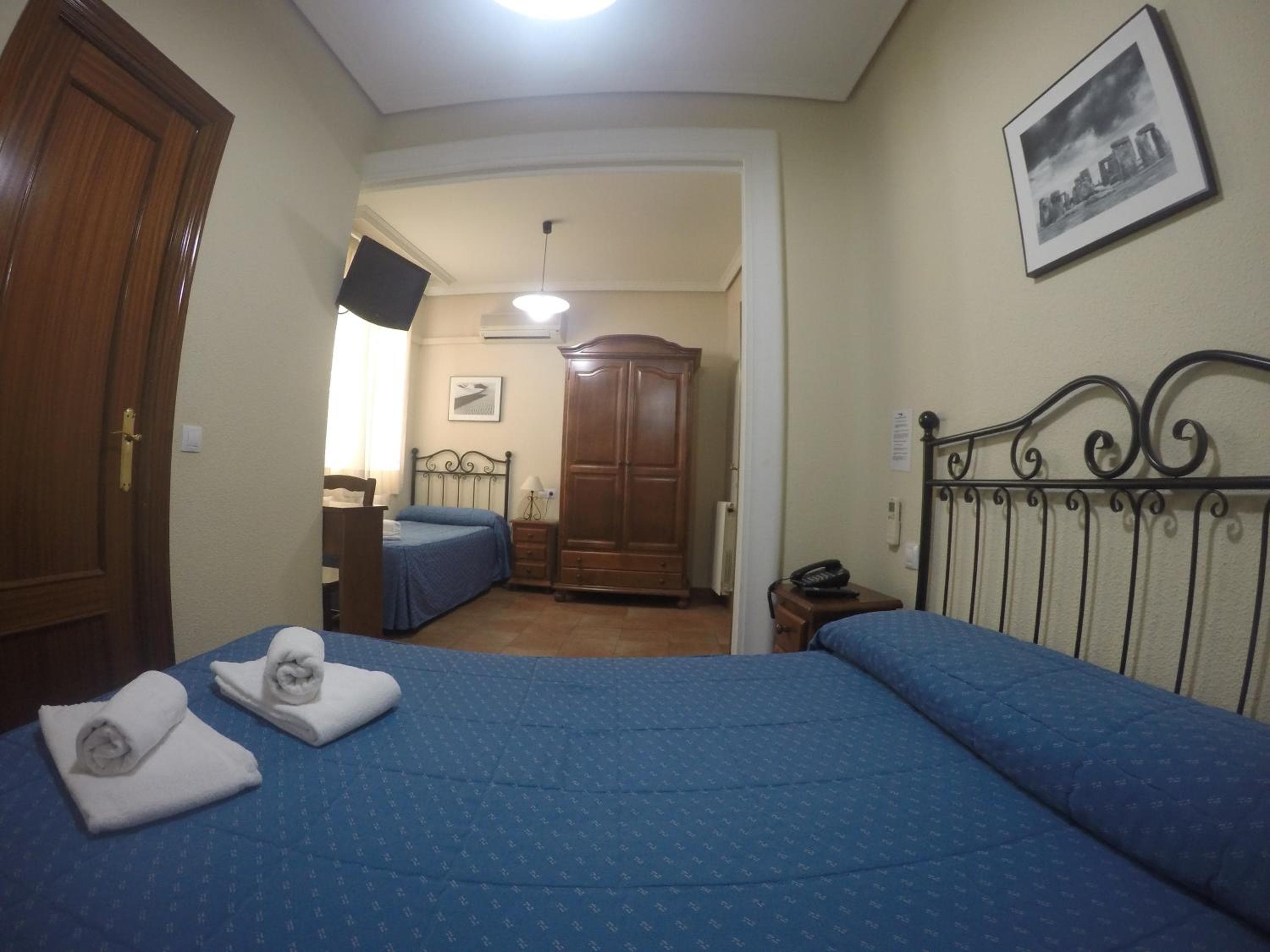 Hostal El Pilar — 12