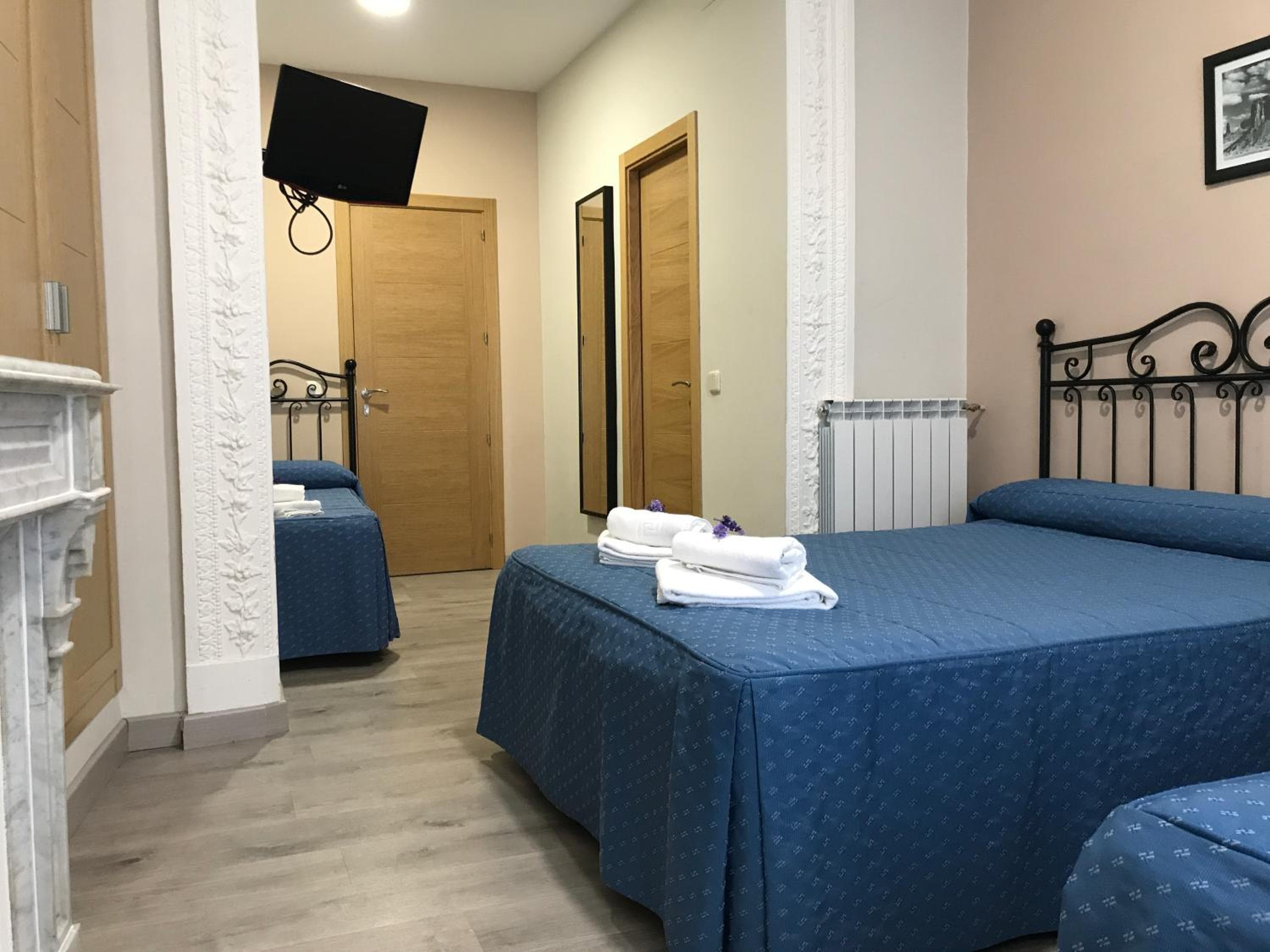 Hostal El Pilar — 15