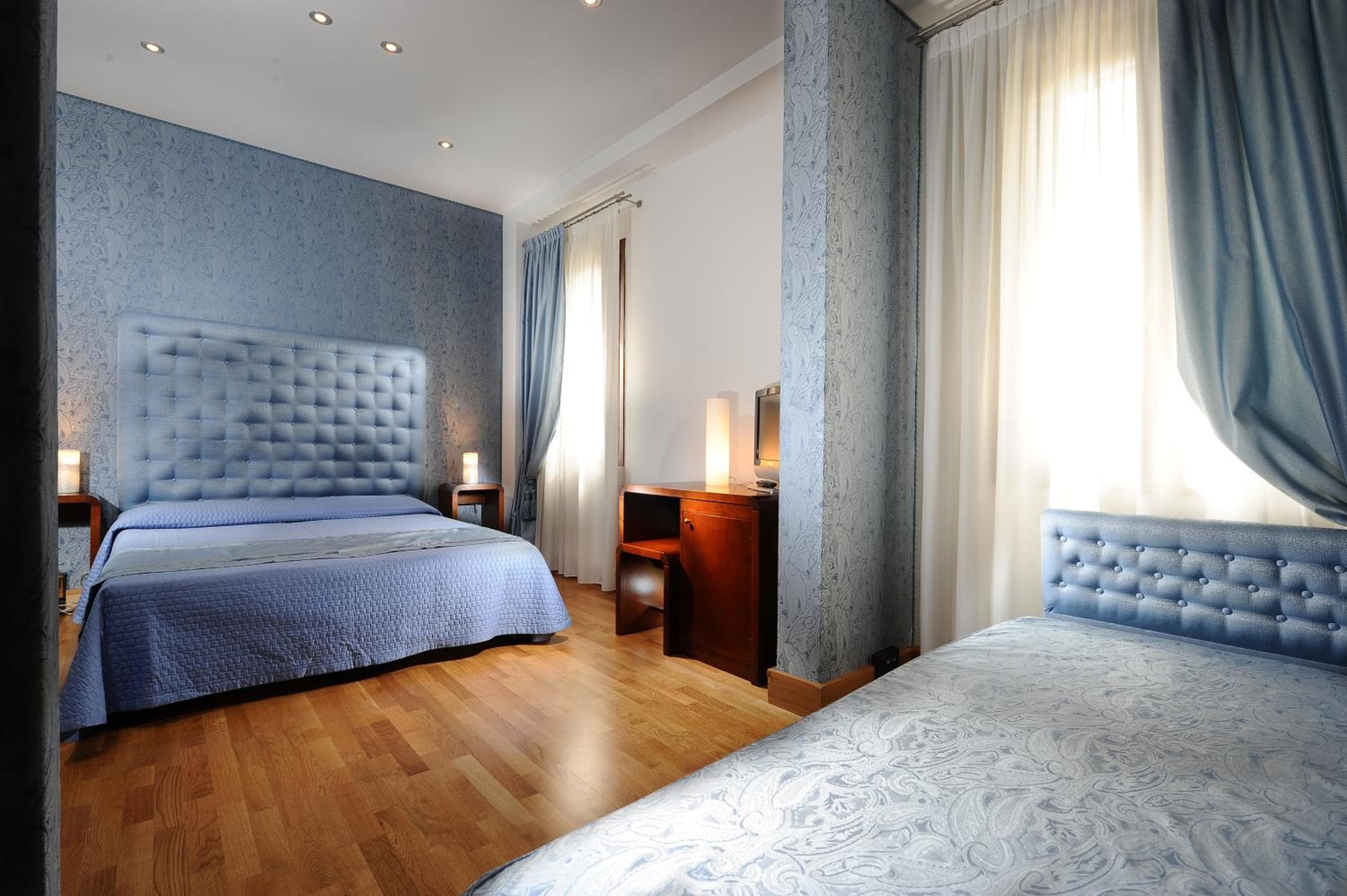 Hotel Abbazia hotel, Calle Priuli Dei Cavaletti 68, Venice, Italy — photo 32