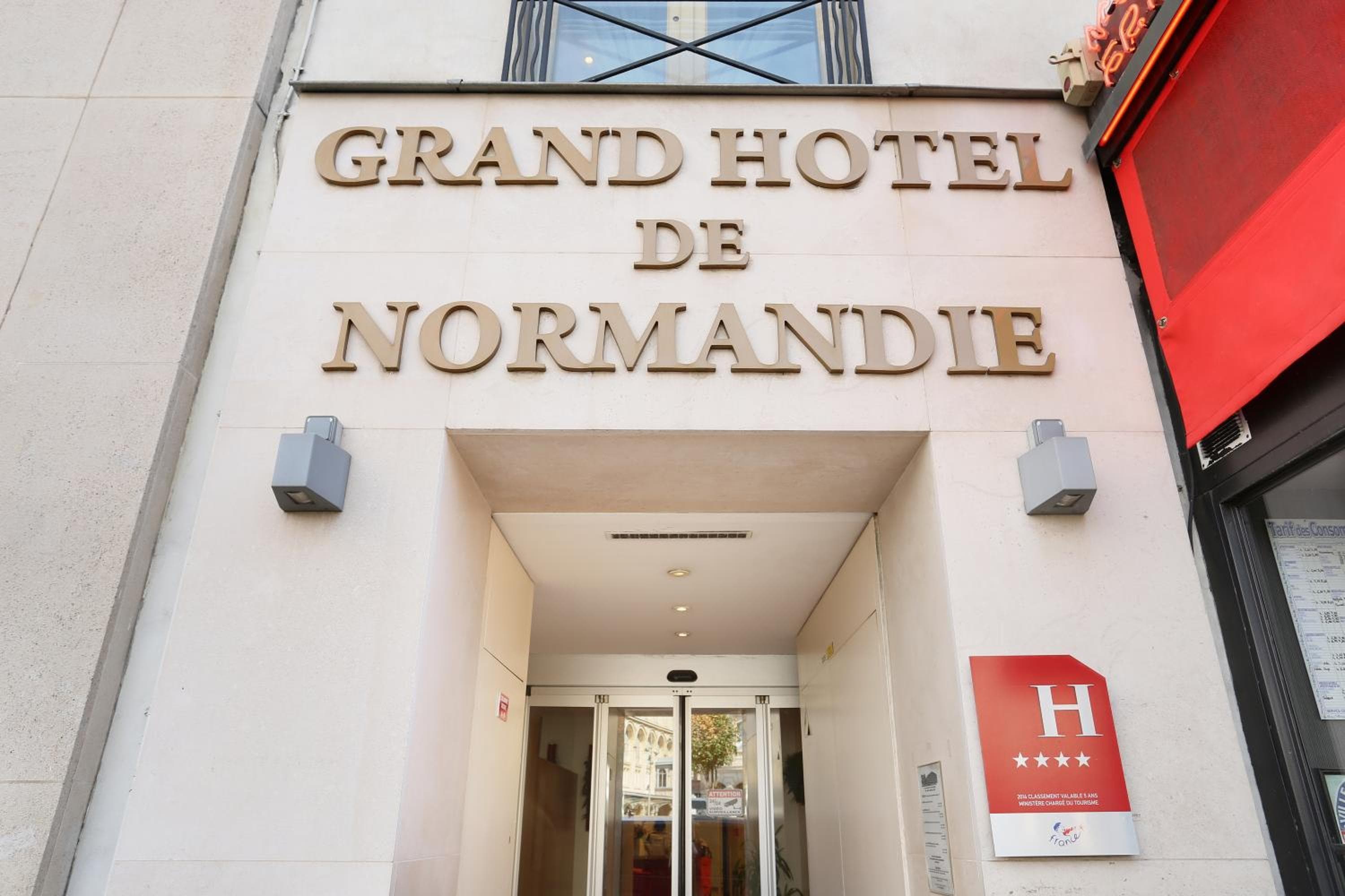 Das Grand Hotel de Normandie — 1