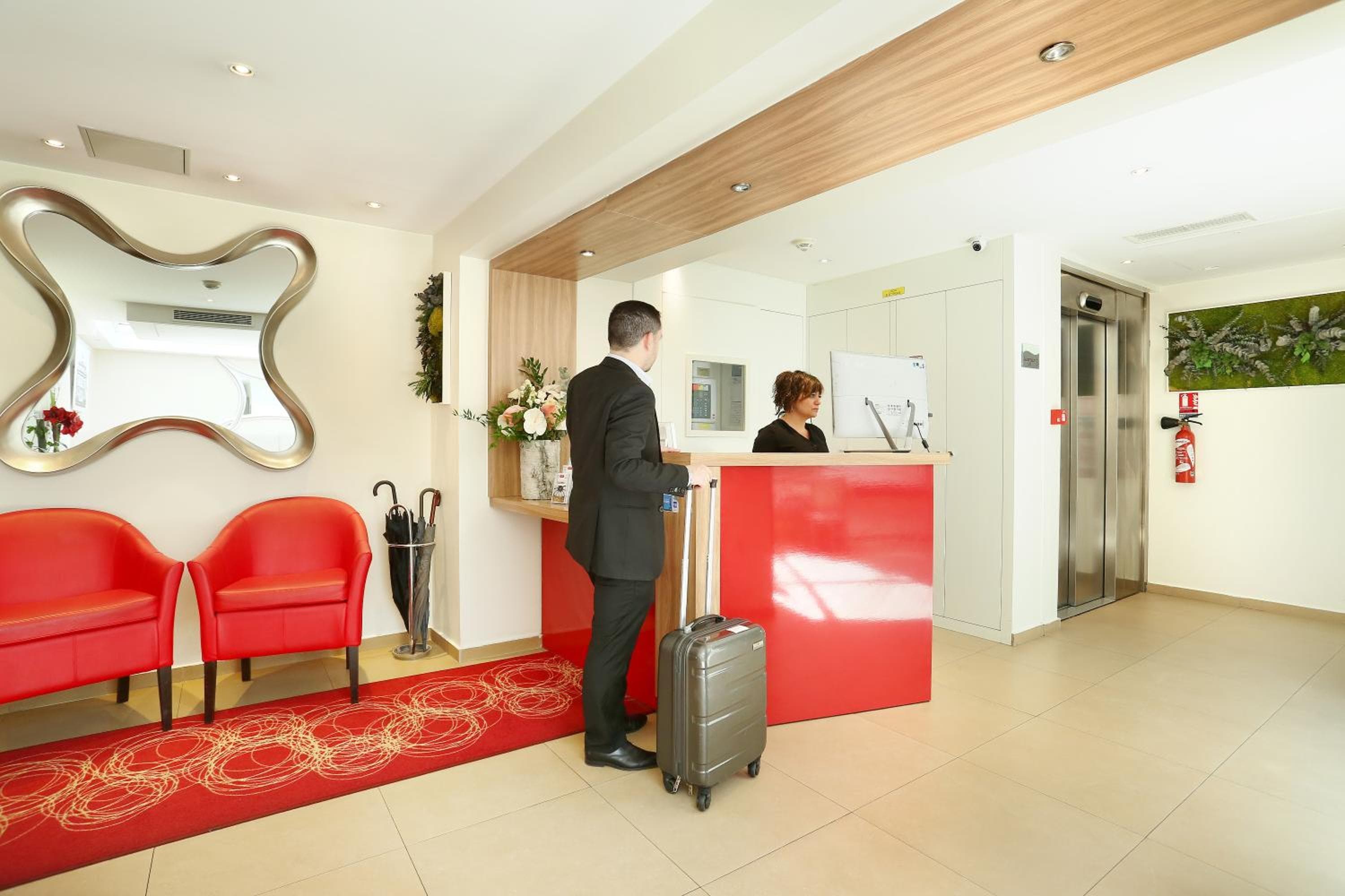 Das Grand Hotel de Normandie — 3
