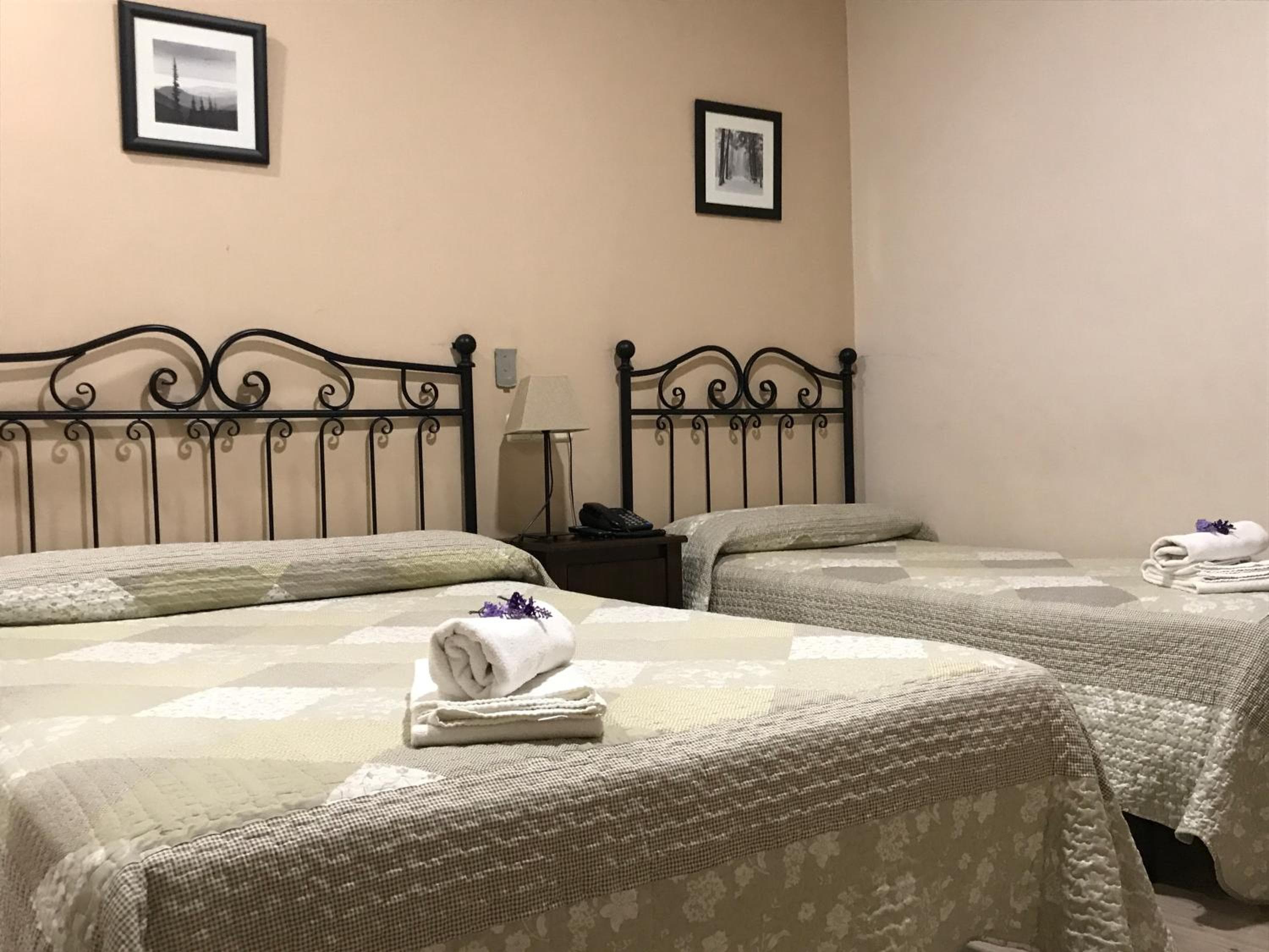 Hostal El Pilar — 13