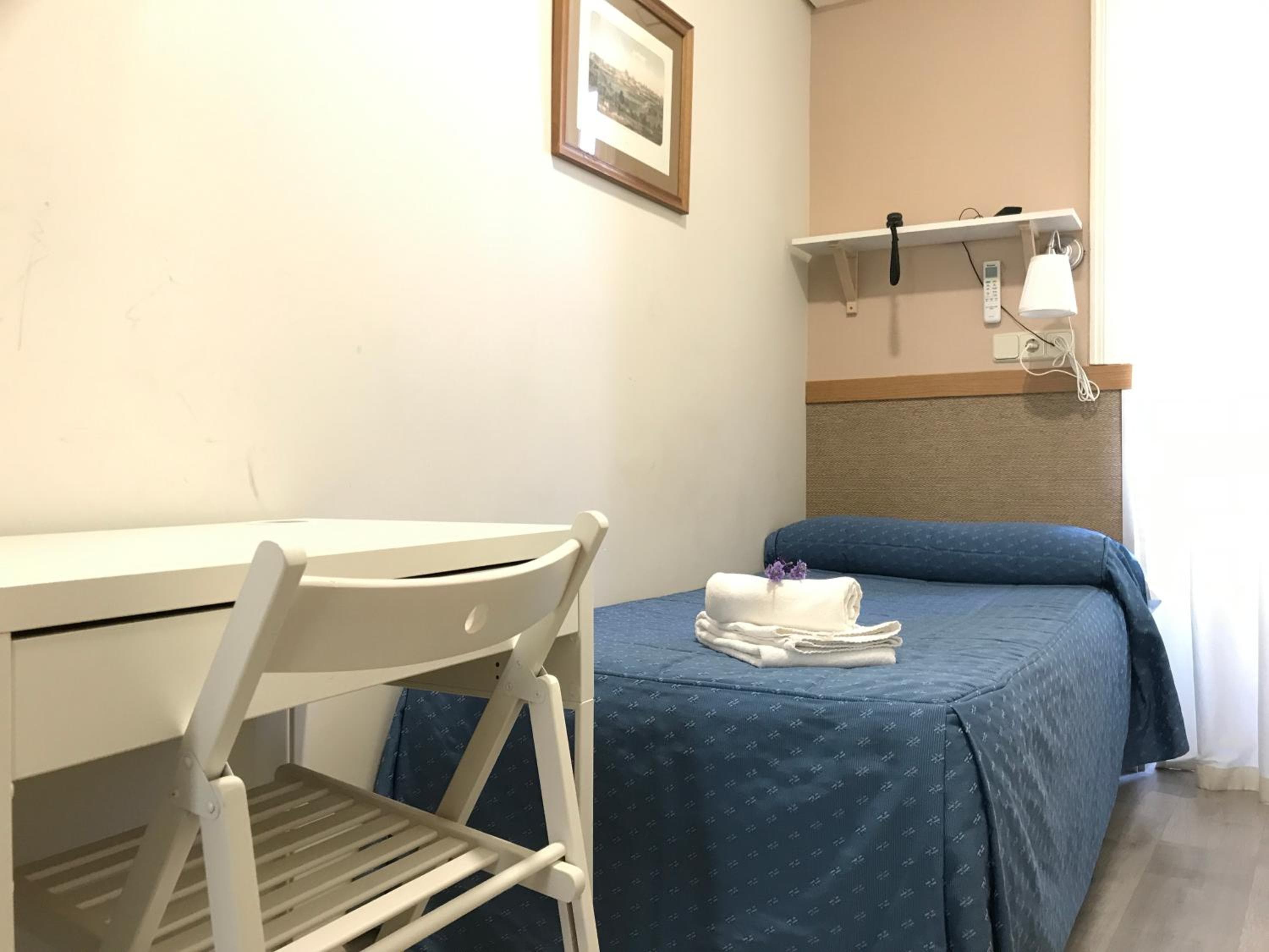 Hostal El Pilar — 19