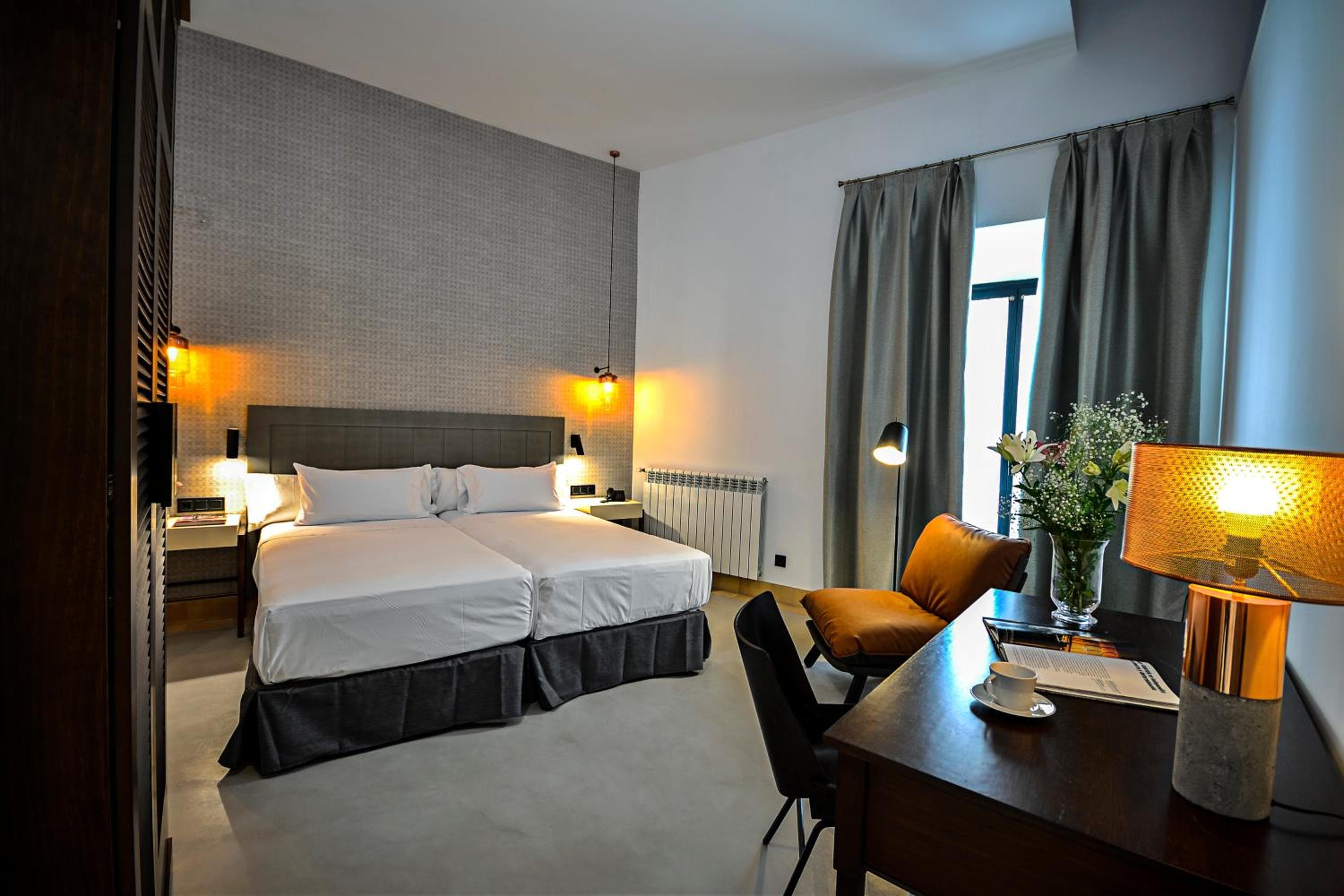 Hotel Legado Alcazar — 8