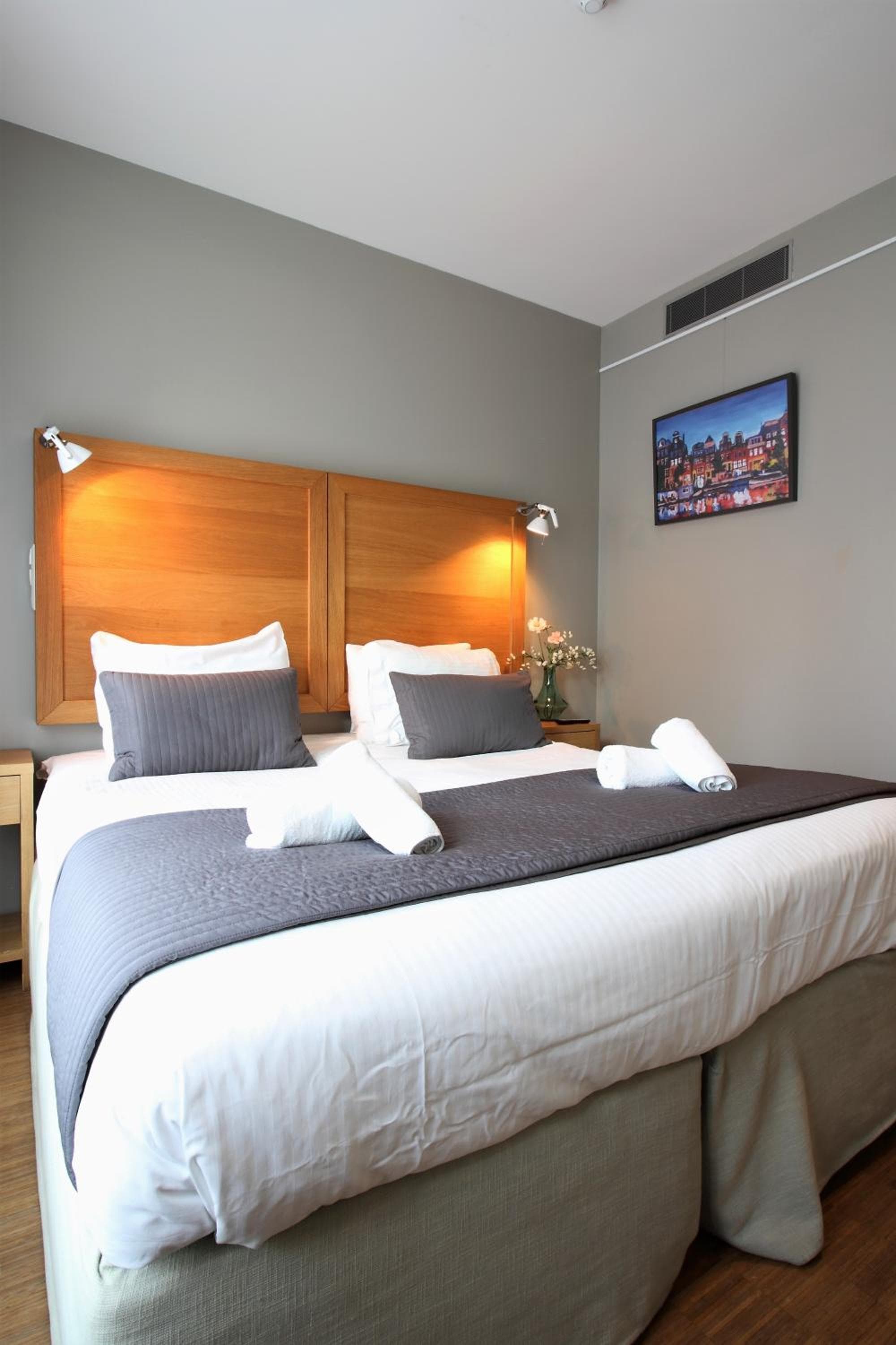 El hotel del banco — 6