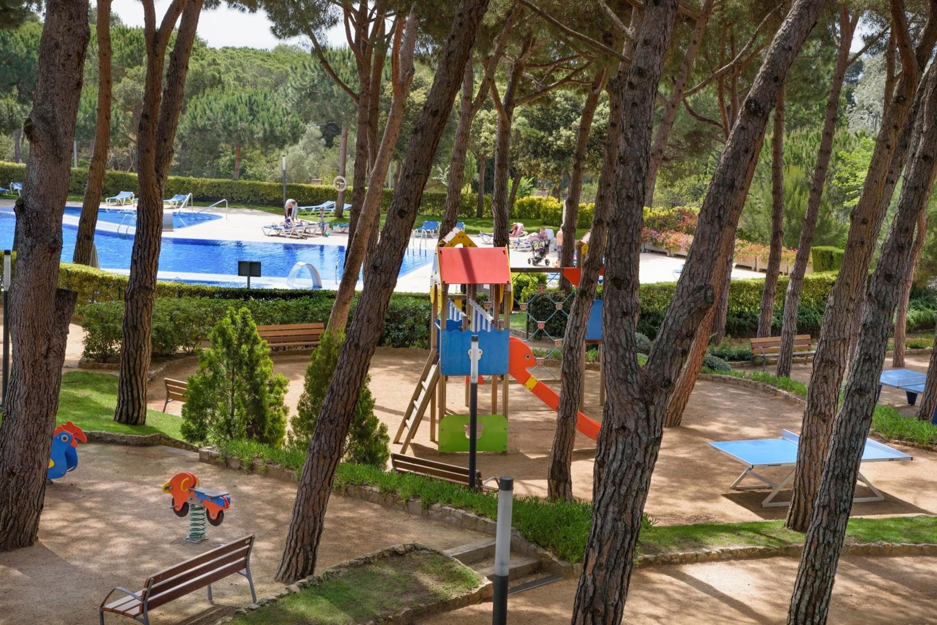 Aparthotel Ciutat de Palol — 12