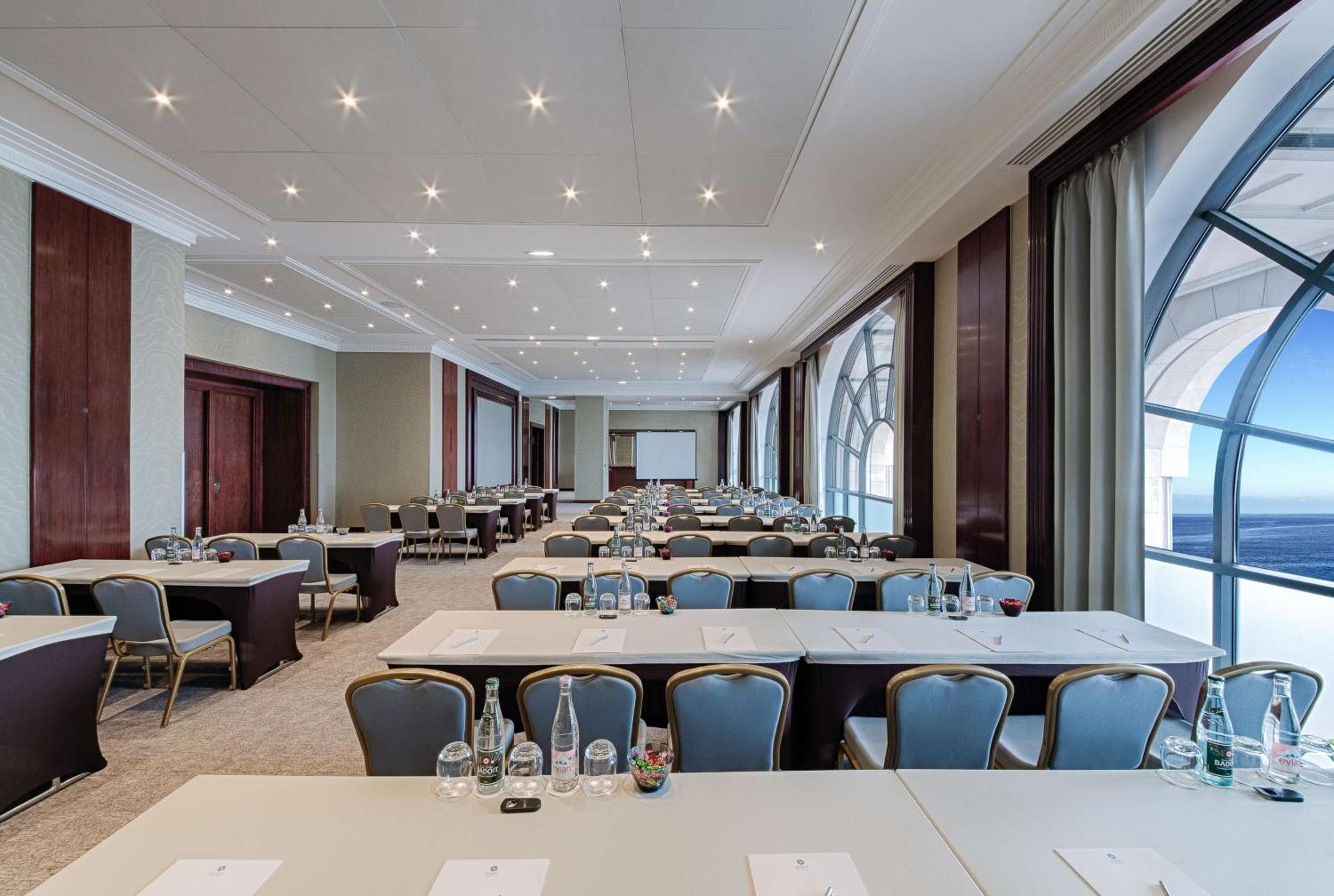 Hyatt Regency Nice Palais de la Méditerranée — 8
