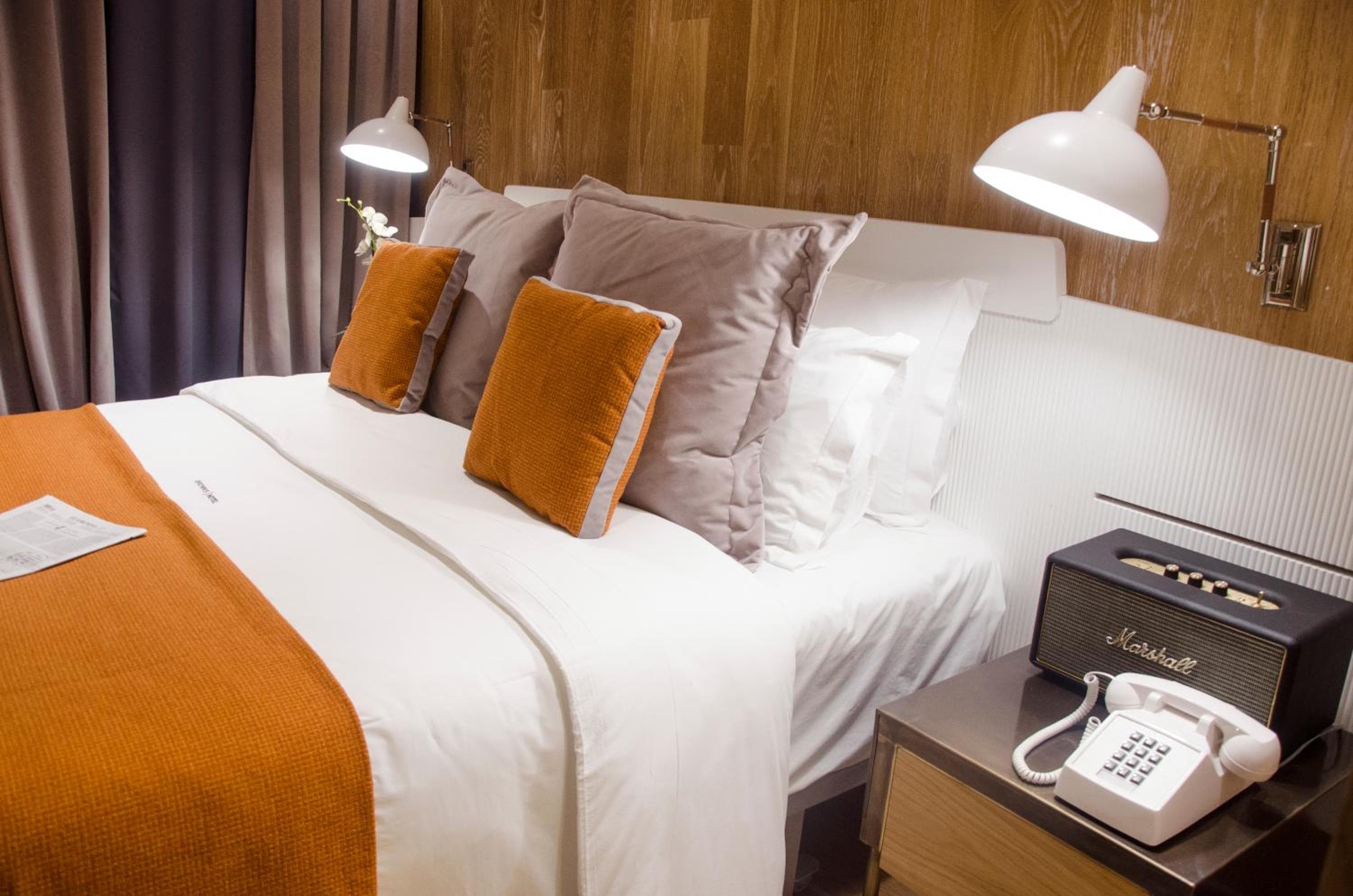 Browns Hotel Centrale — 13