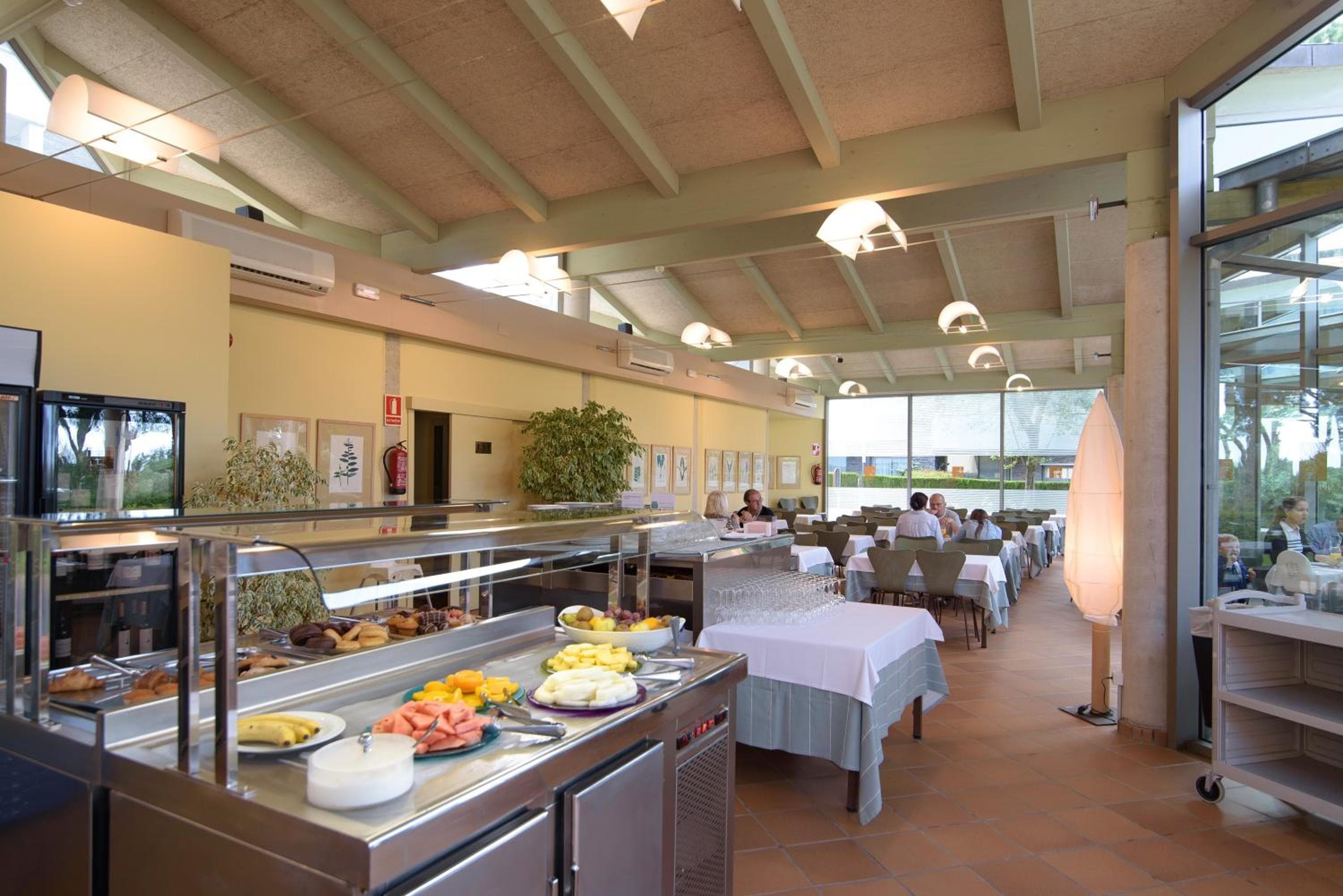 Aparthotel Ciutat de Palol — 2