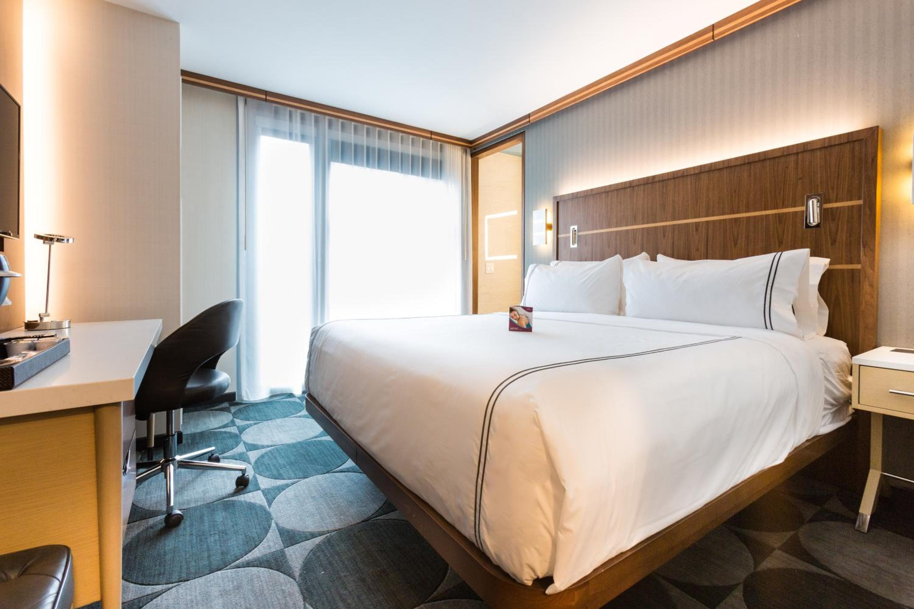 Crowne Plaza HY36 Midtown Manhattan by IHG — 6