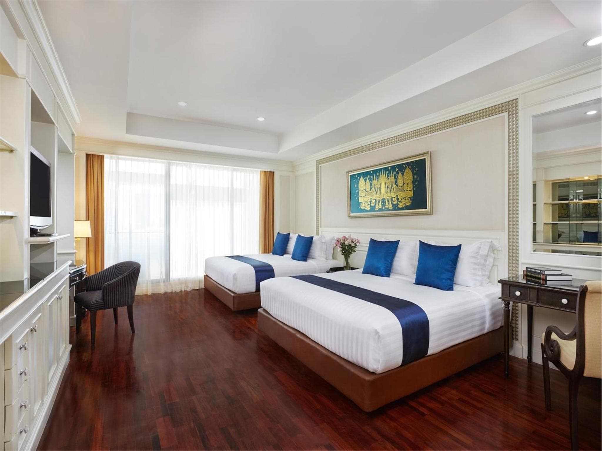 Centre Point Plus Hotel Silom — 23