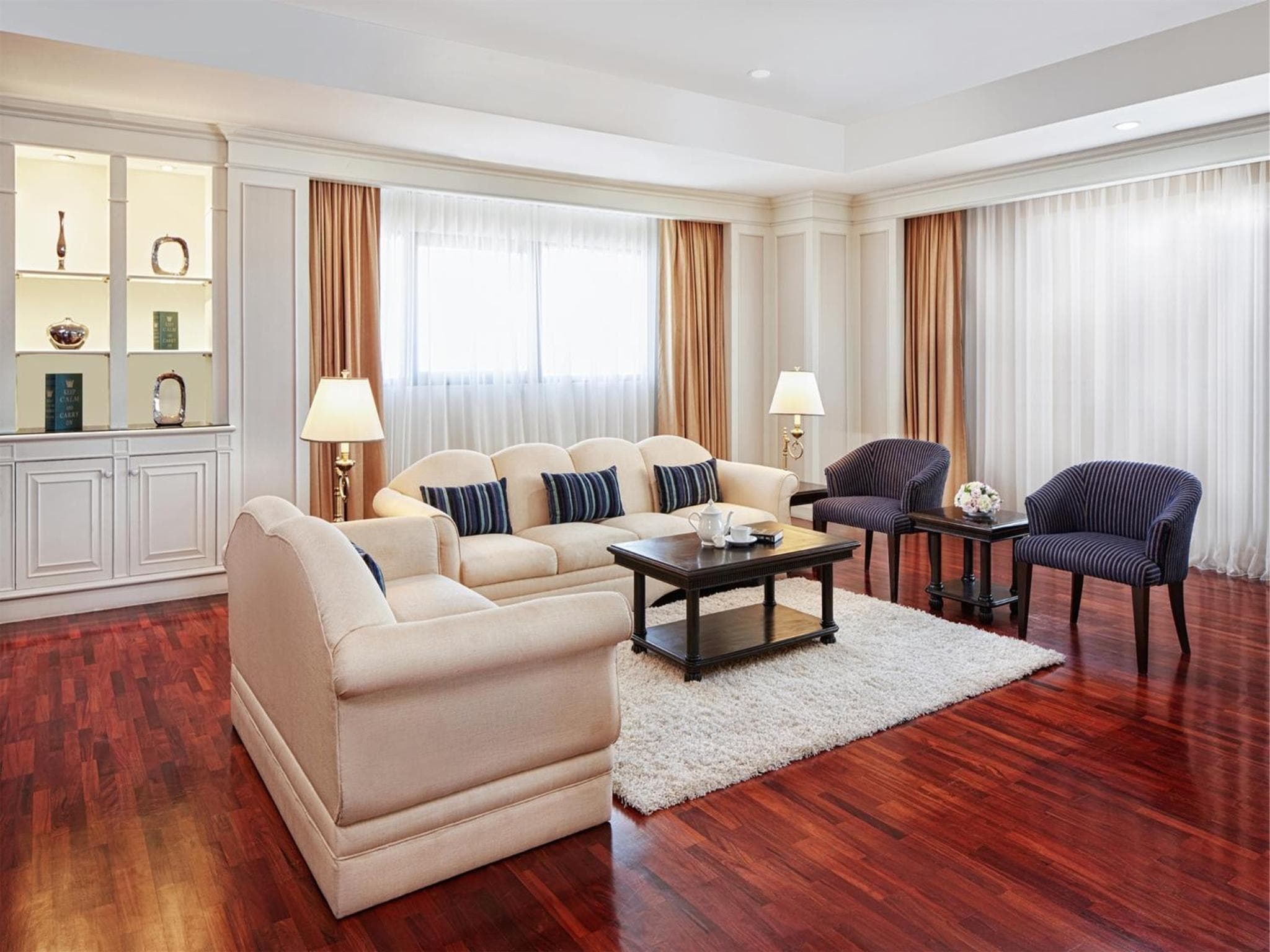 Centre Point Plus Hotel Silom — 20