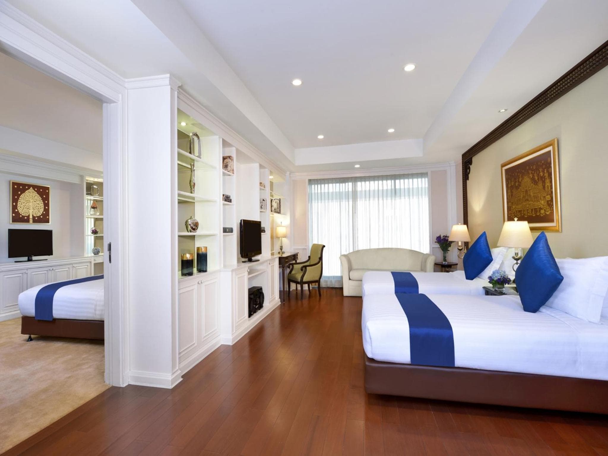 Centre Point Plus Hotel Silom — 30