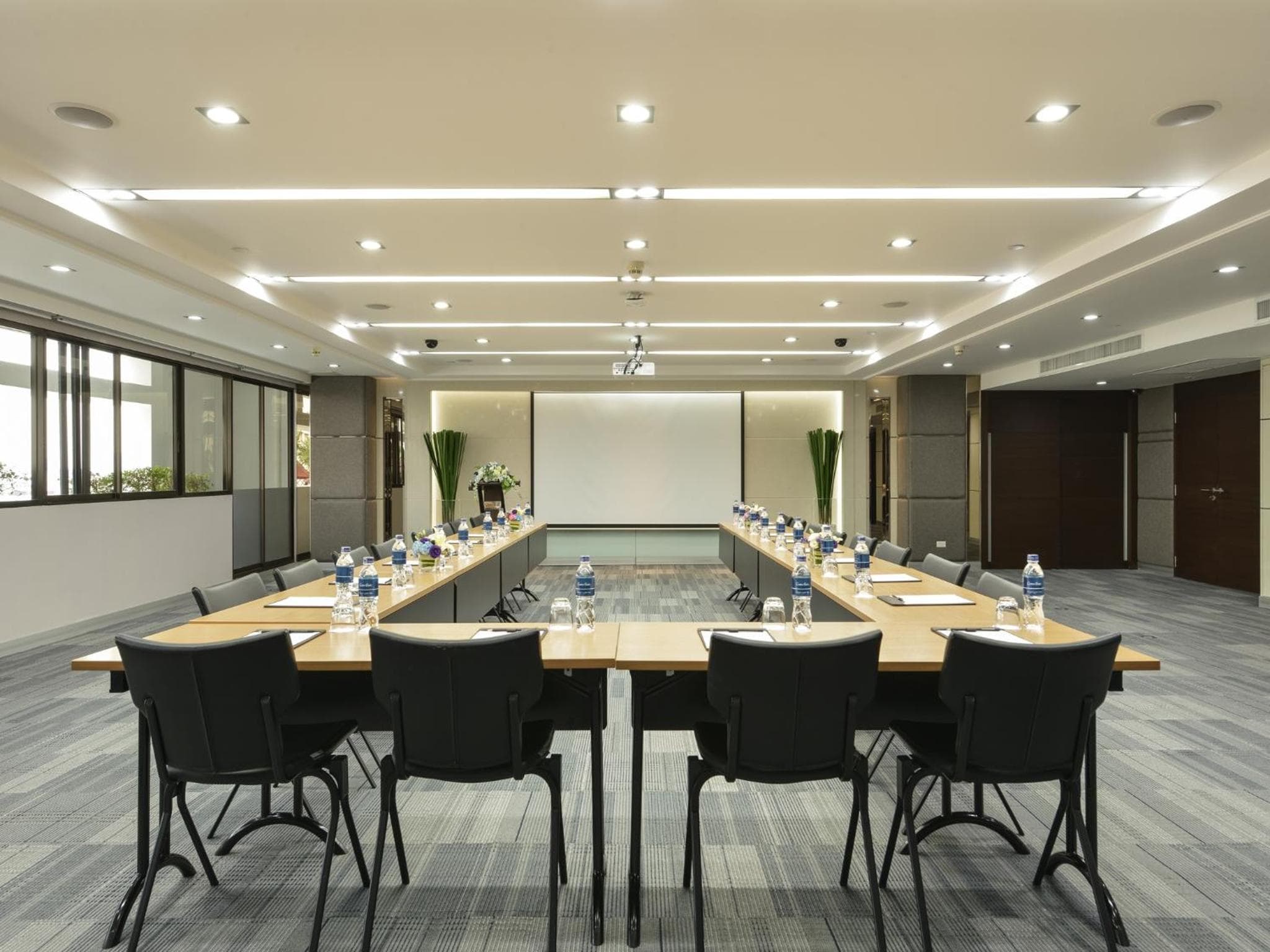 Centre Point Plus Hotel Silom — 6