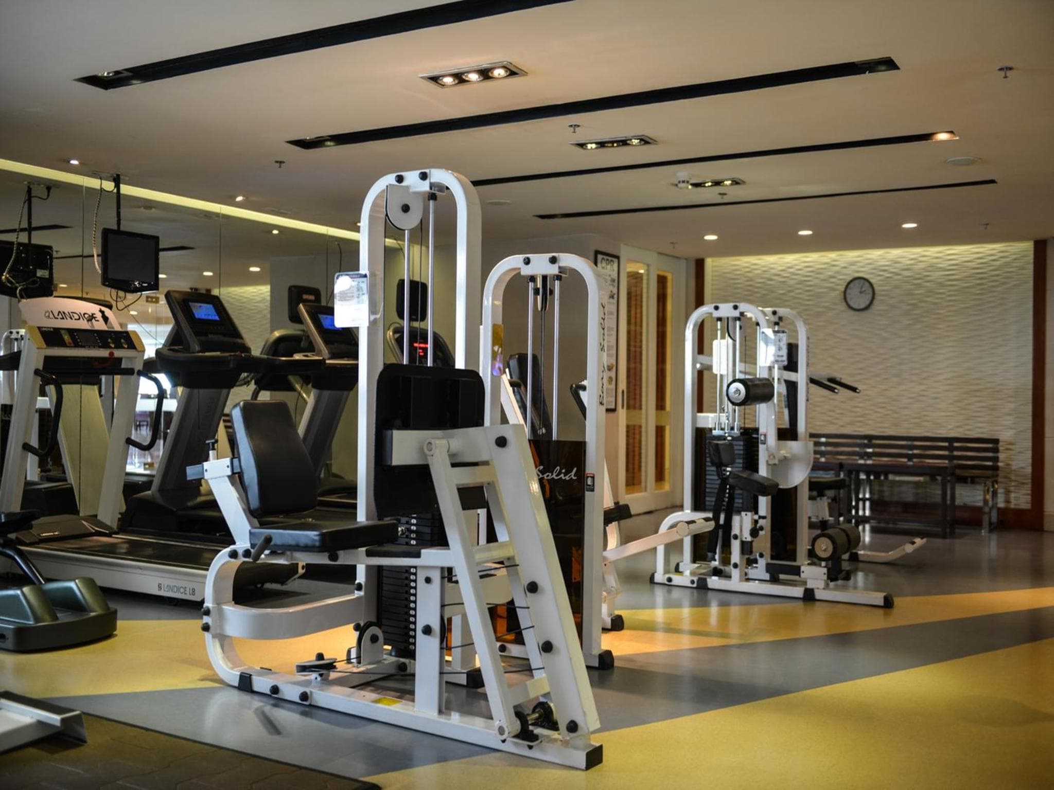 Centre Point Plus Hotel Silom — 9