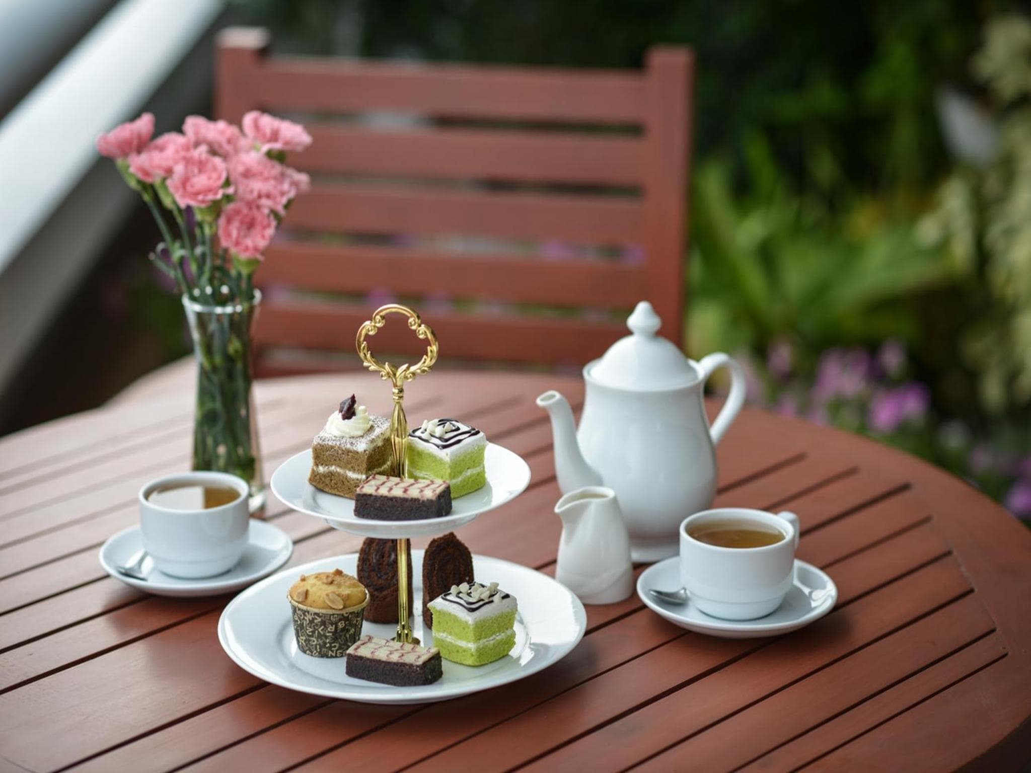 Centre Point Plus Hotel Silom — 12