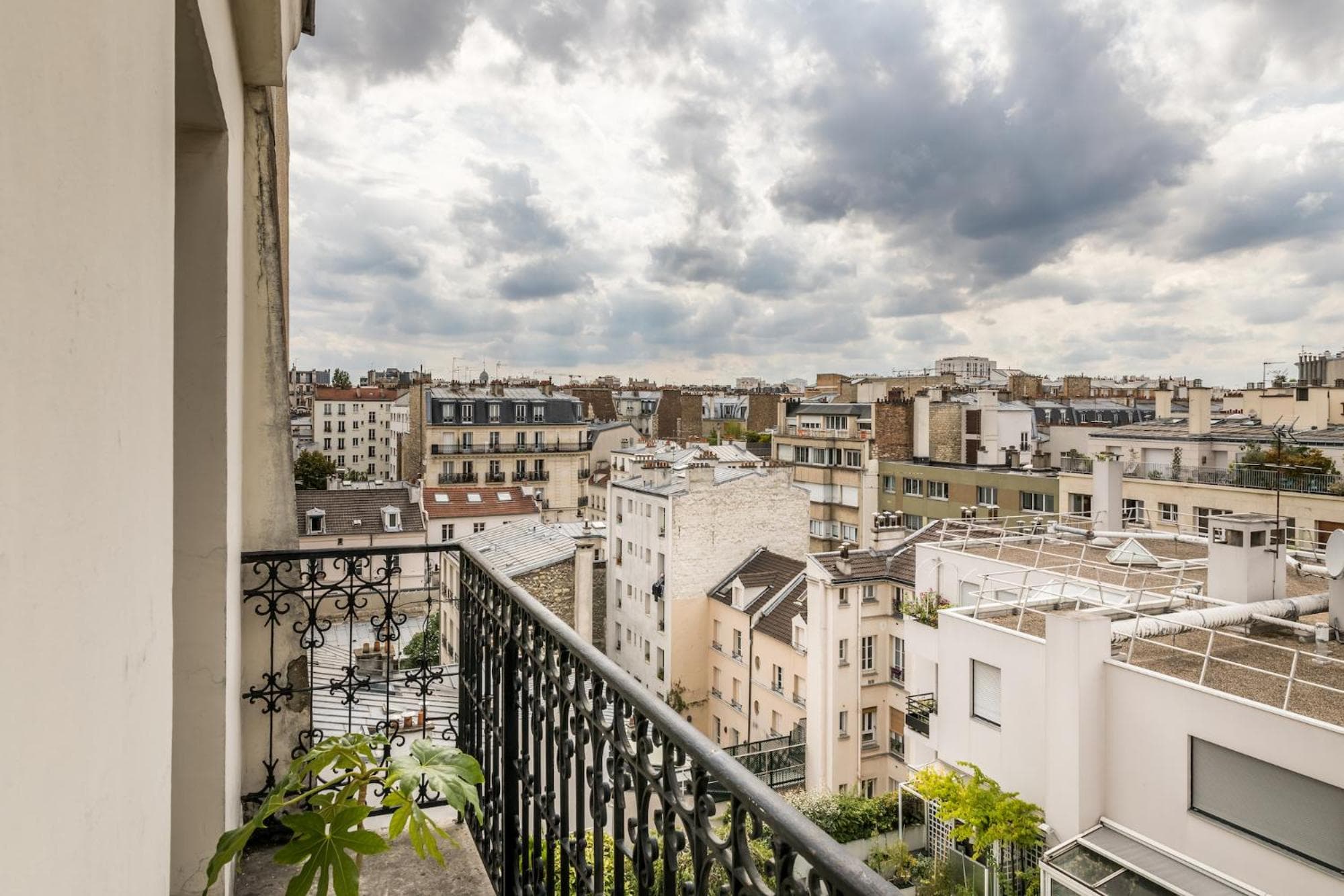 Villa Montparnasse — 16