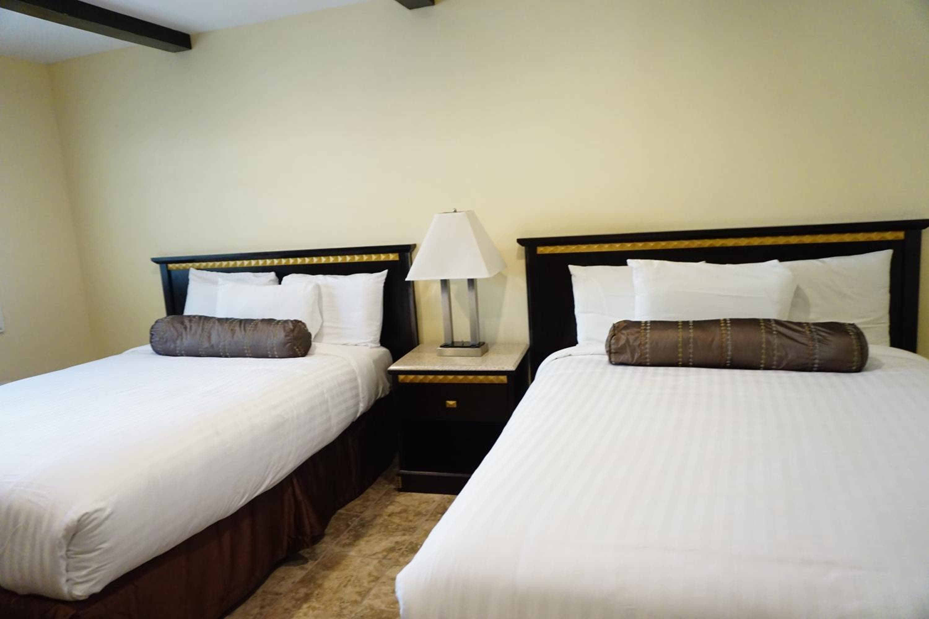 Tuscan Garden Inn — 4