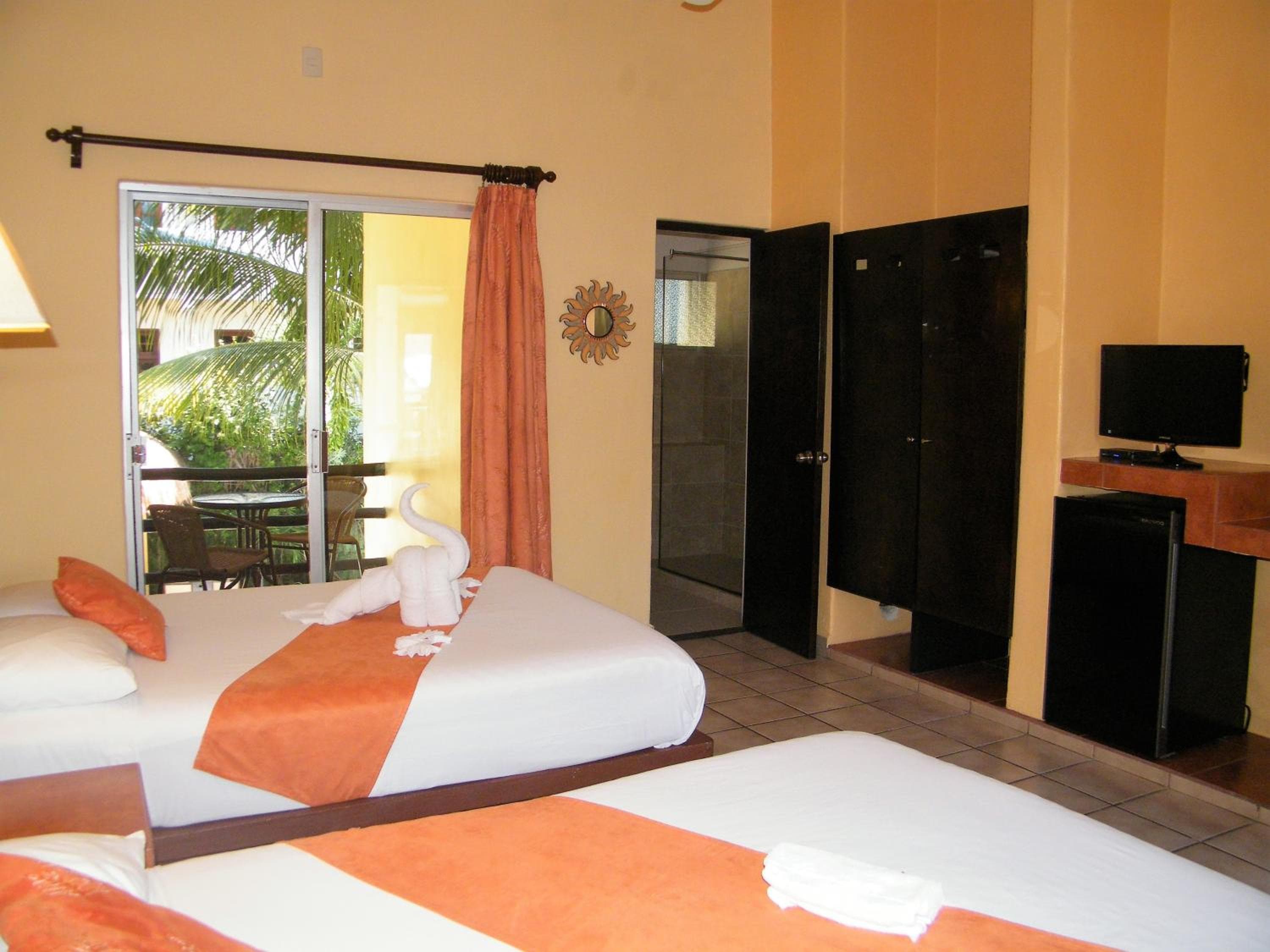 Hotel LunaSol — 21