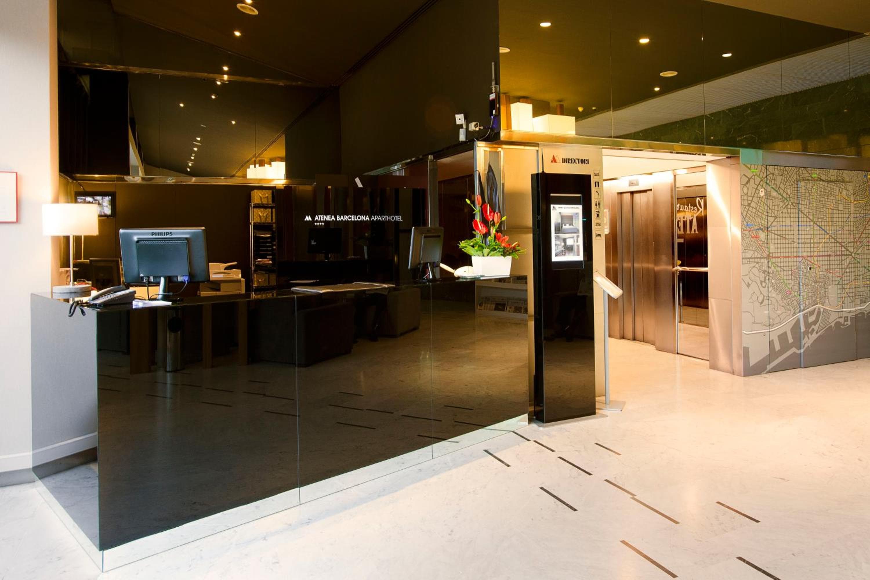 Aparthotel Atenea Barcelona — 9