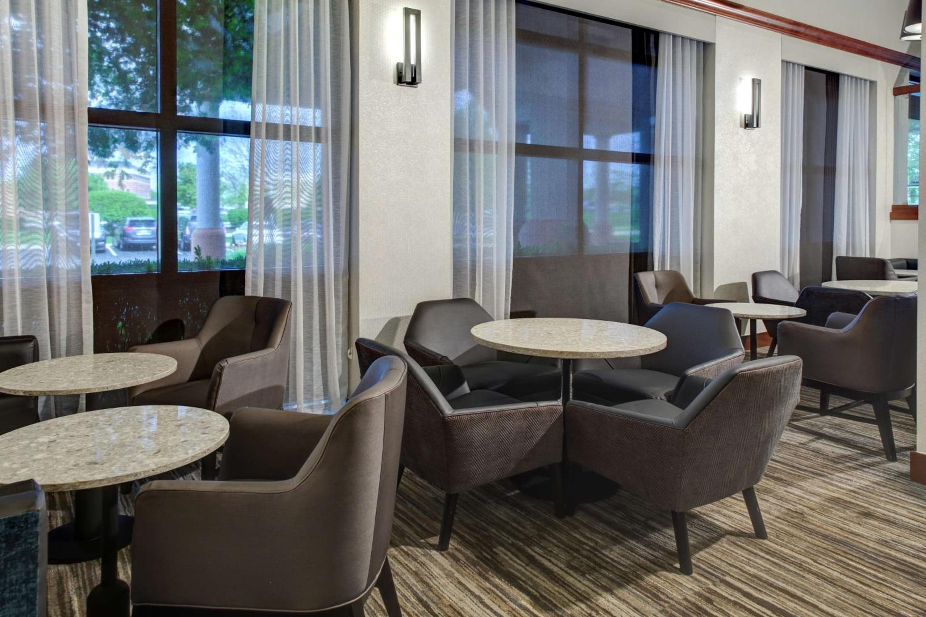Hyatt Place Tampa Busch Gardens — 8