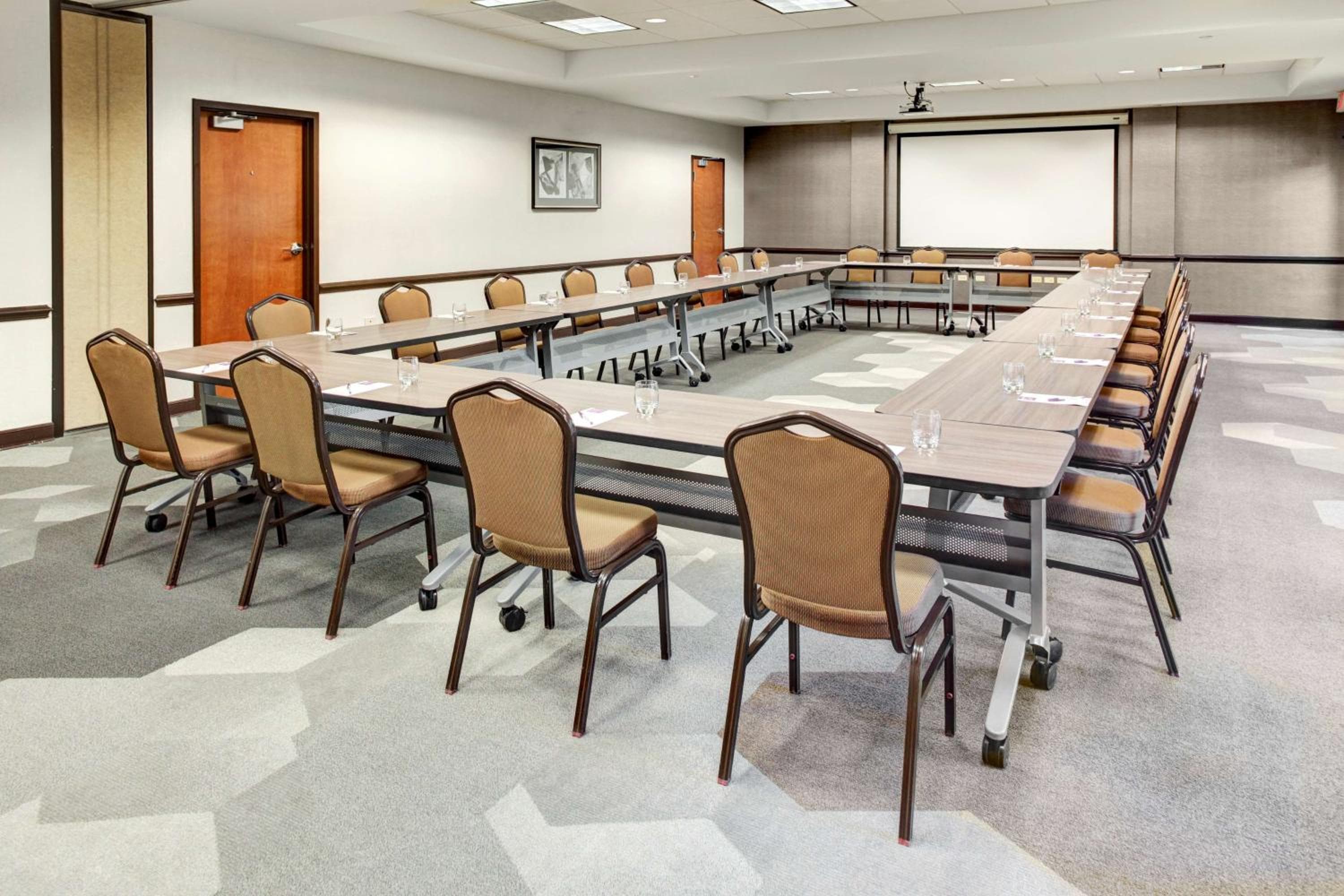 Hyatt Place Tampa Busch Gardens — 14