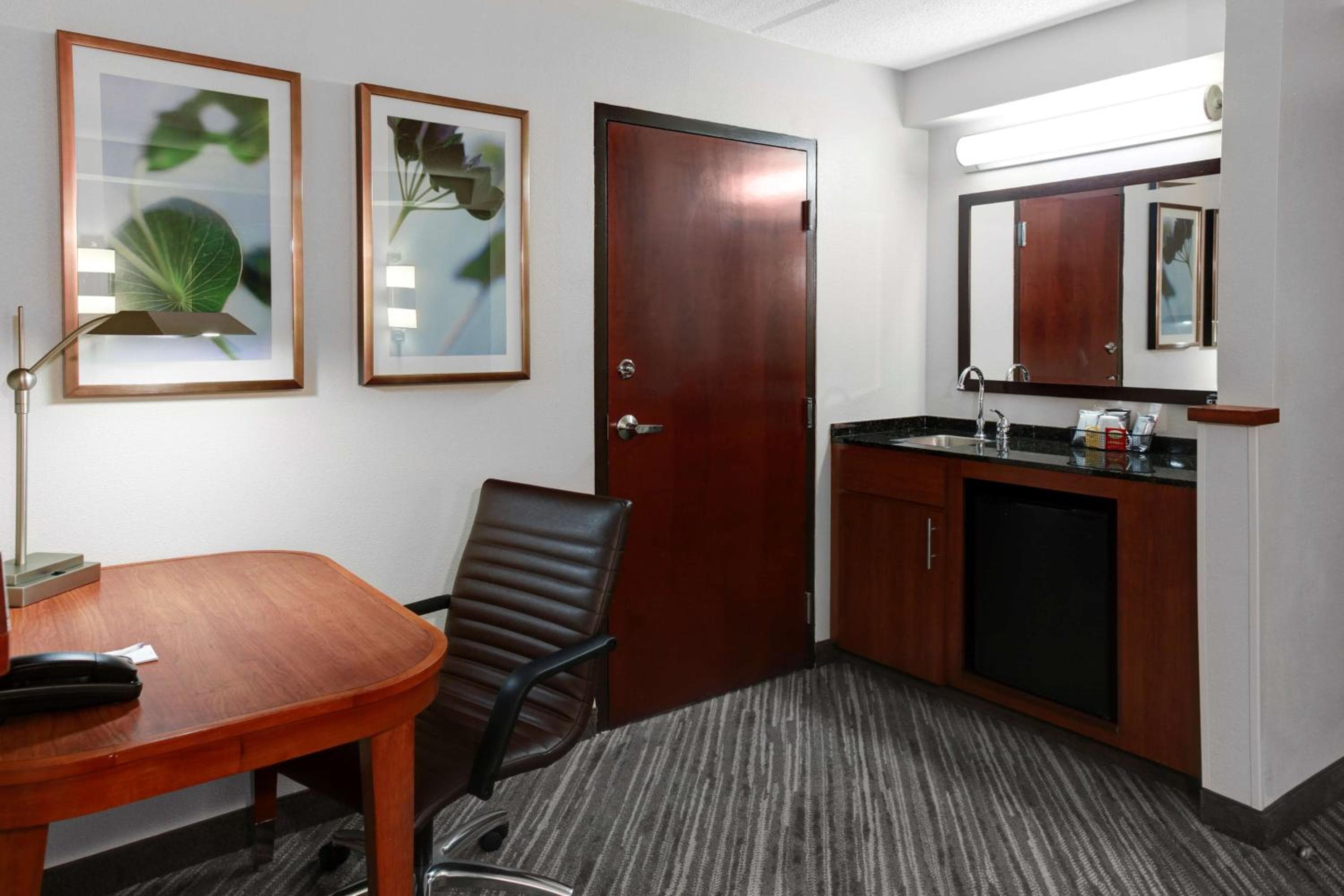 Hyatt Place Tampa Busch Gardens — 15