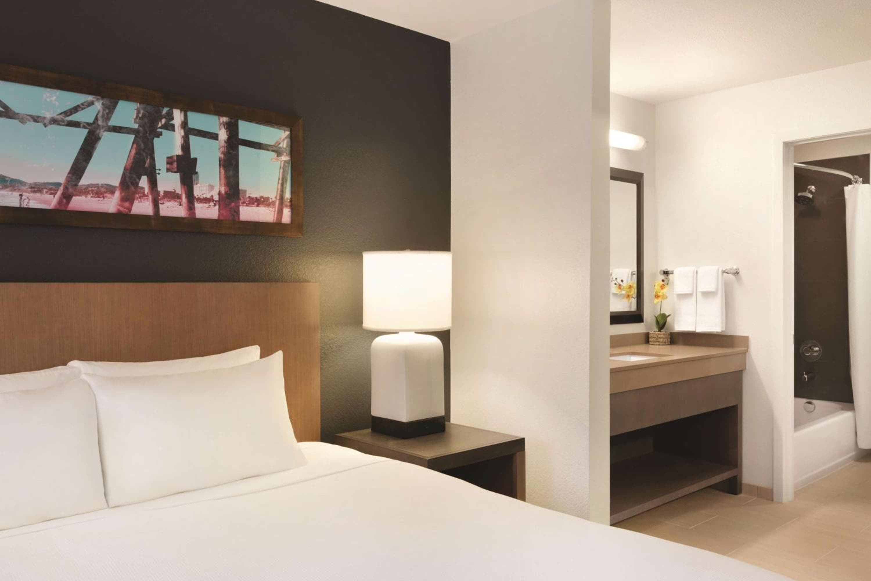 Hyatt House Miami Airport — 9