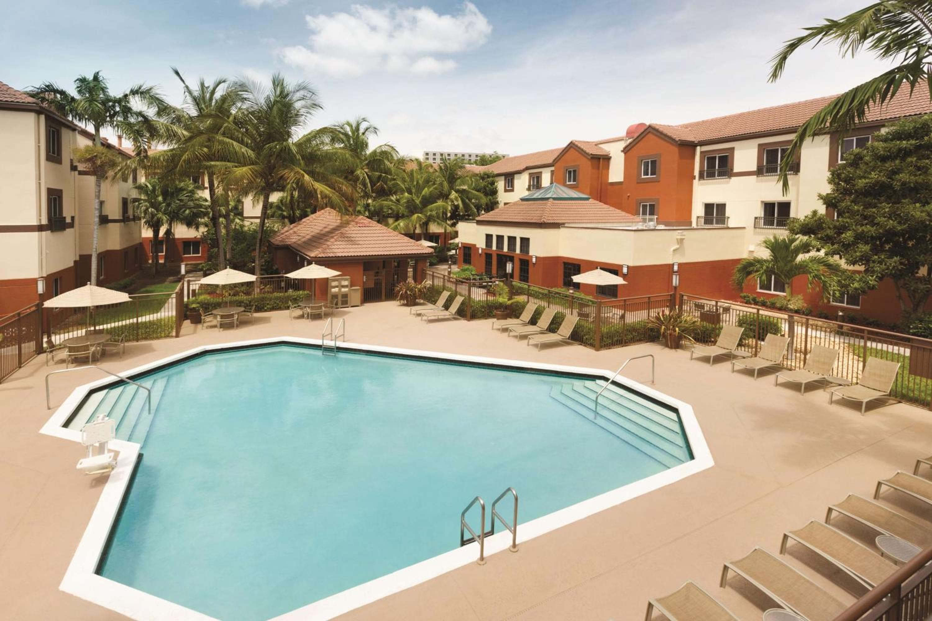 Hyatt House Miami Airport — 22