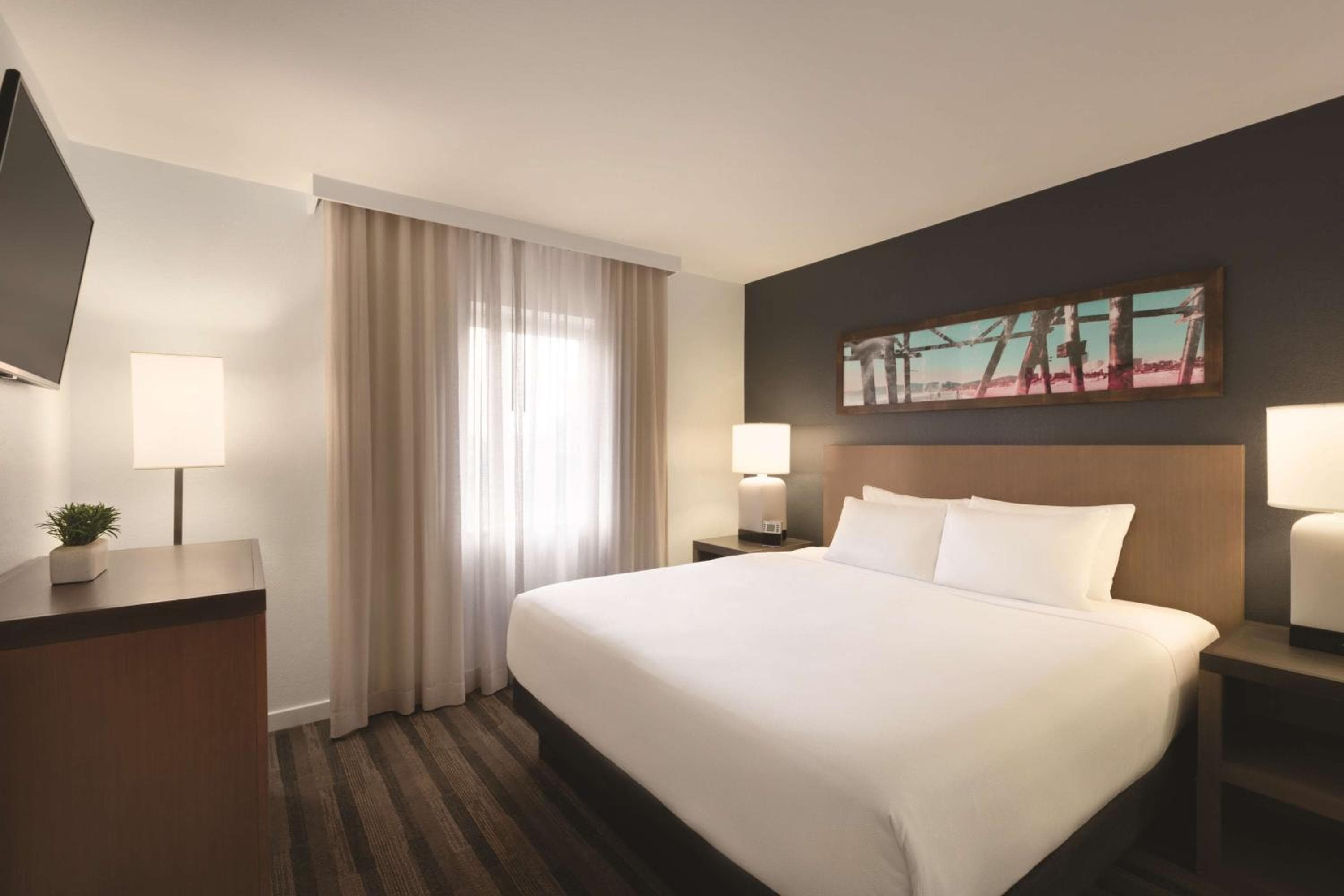 Hyatt House Miami Airport — 10