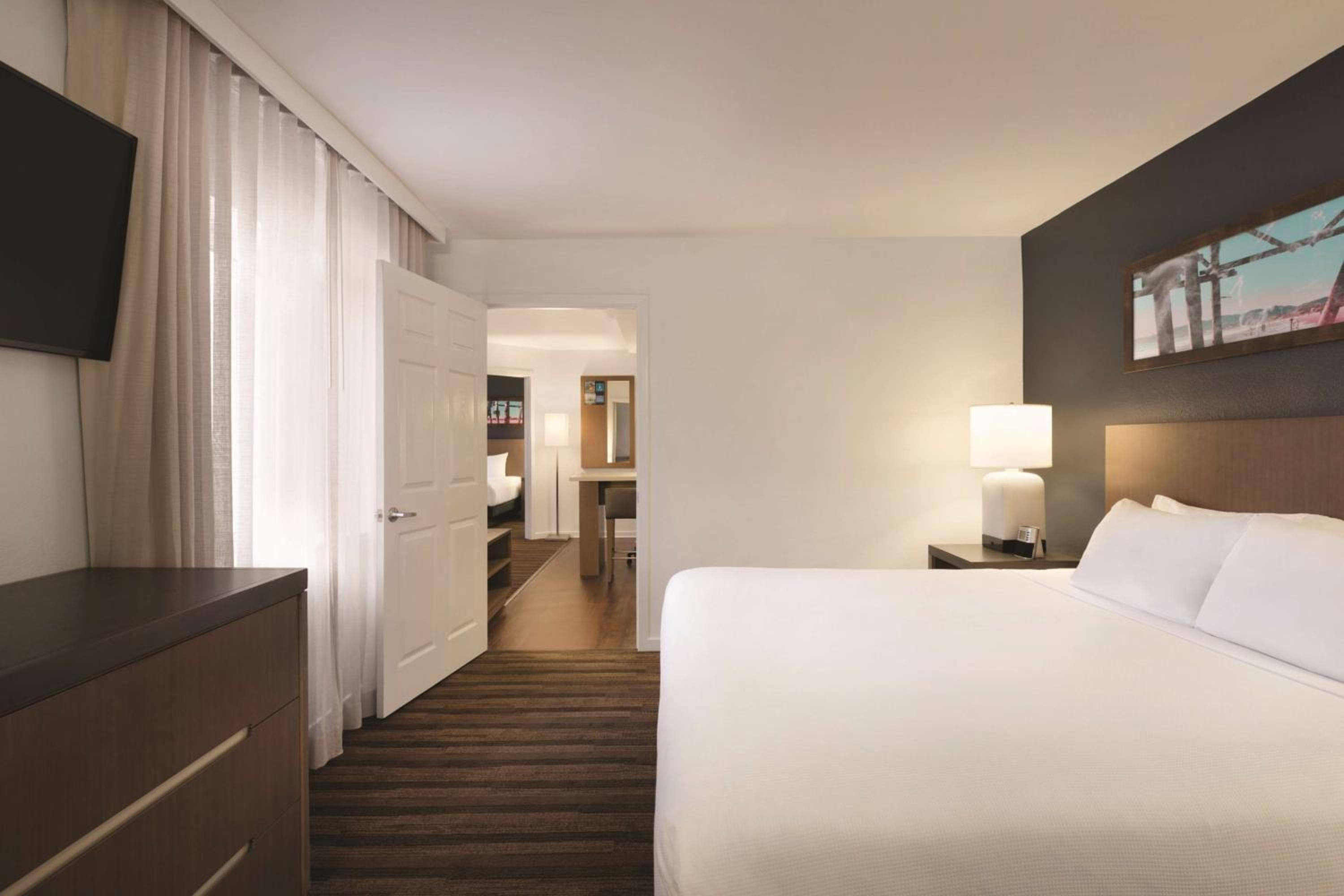 Hyatt House Miami Airport — 28