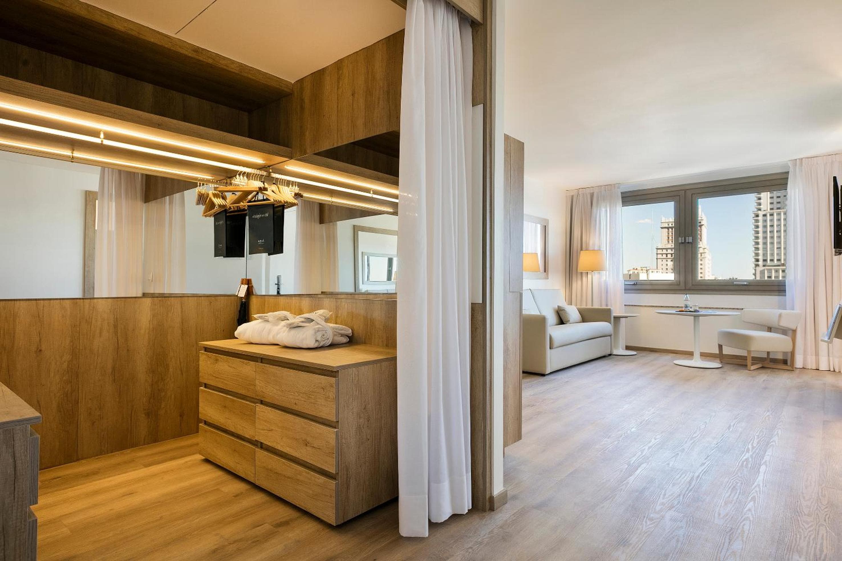 Melia Madrid Princesa — 24