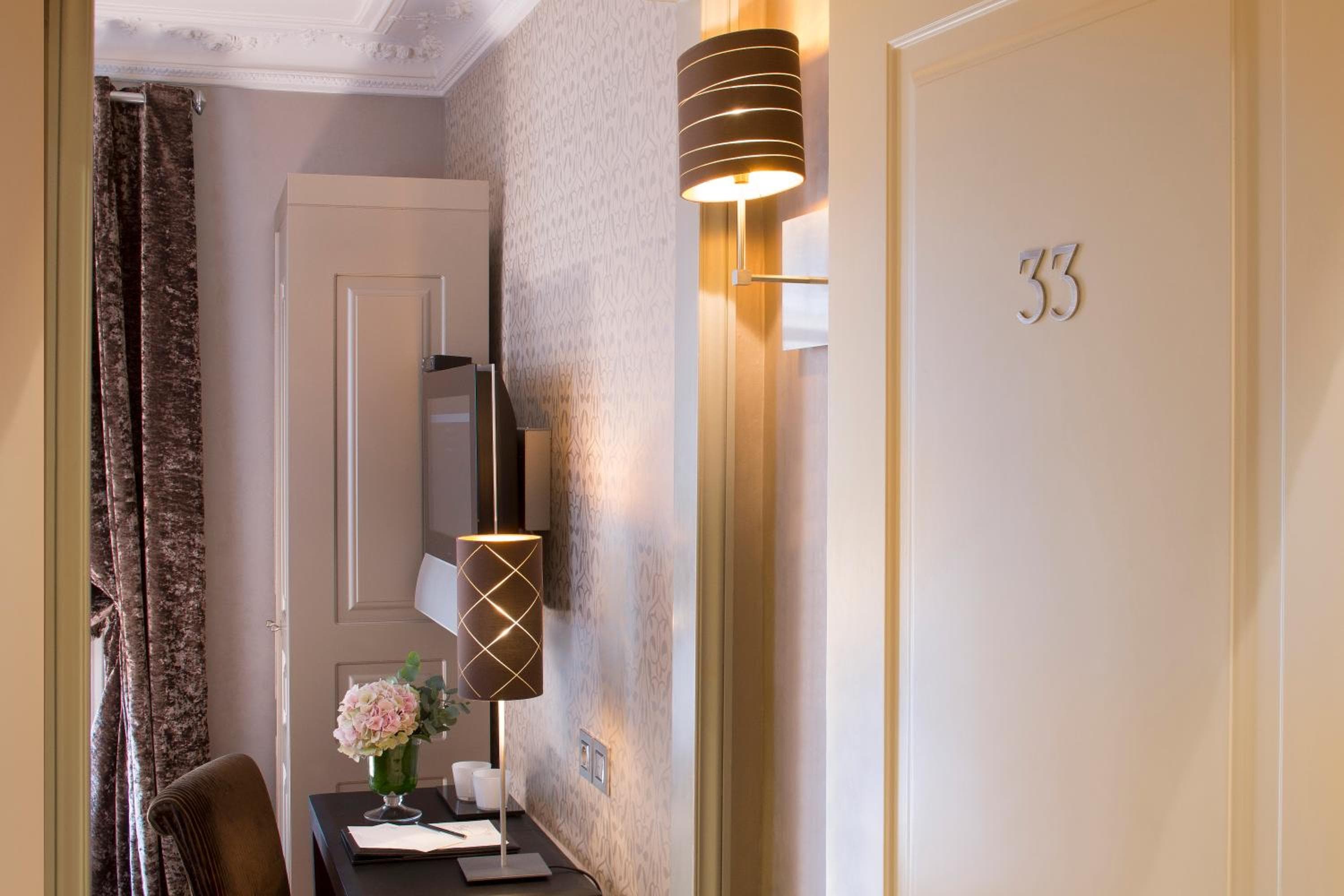 Hotel Ares Eiffel — 27