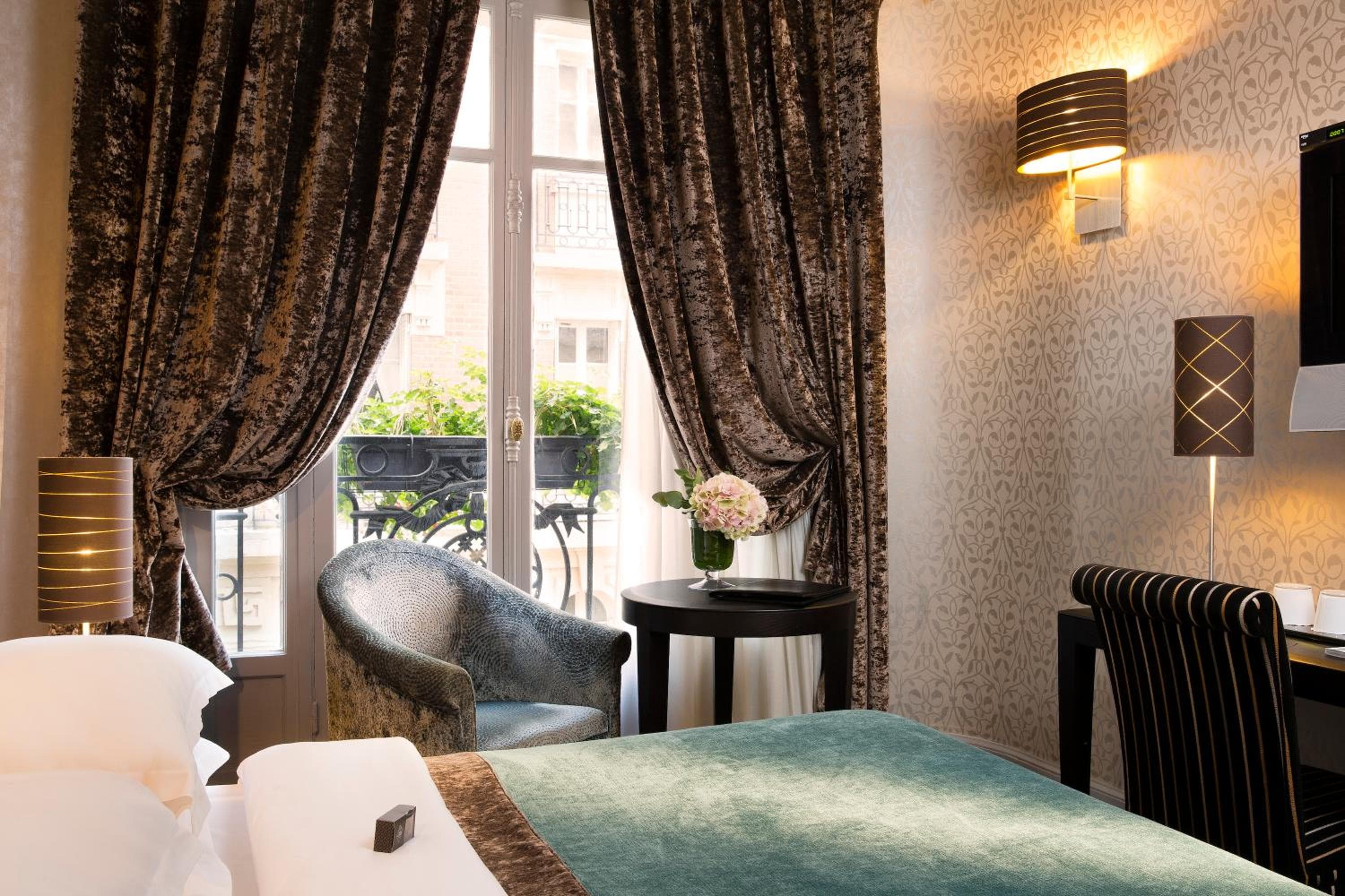 Hotel Ares Eiffel — 25