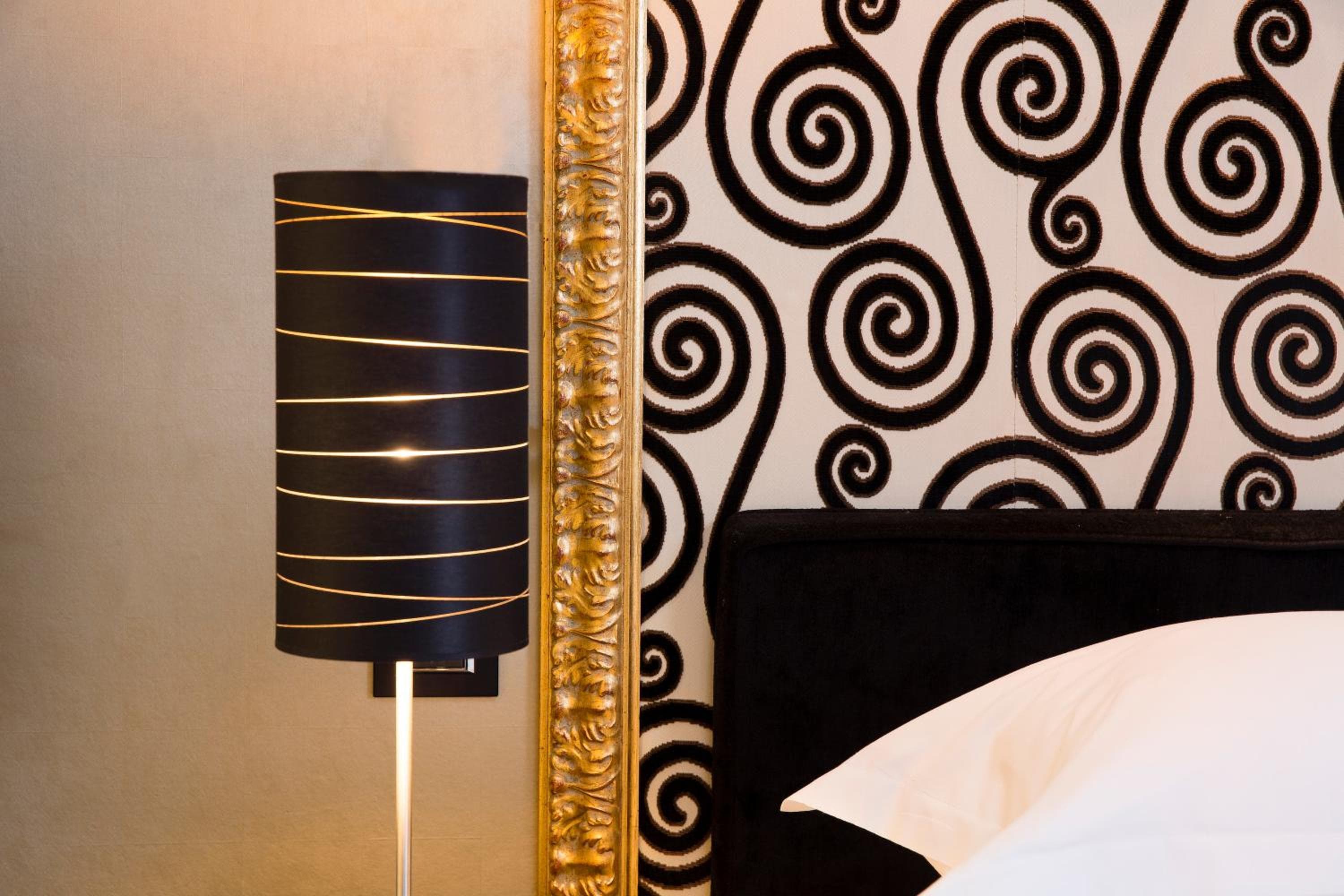 Hotel Ares Eiffel — 16