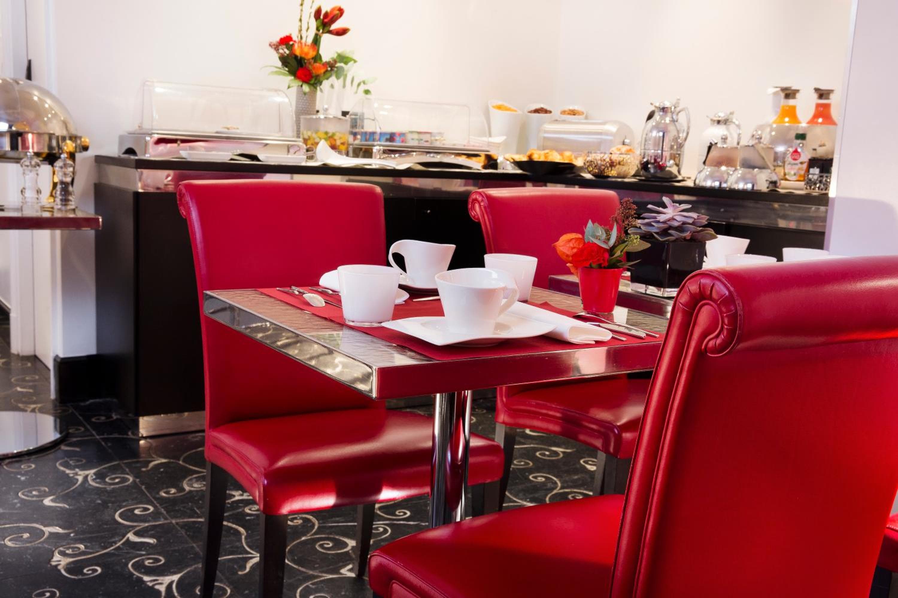 Hotel Ares Eiffel — 20
