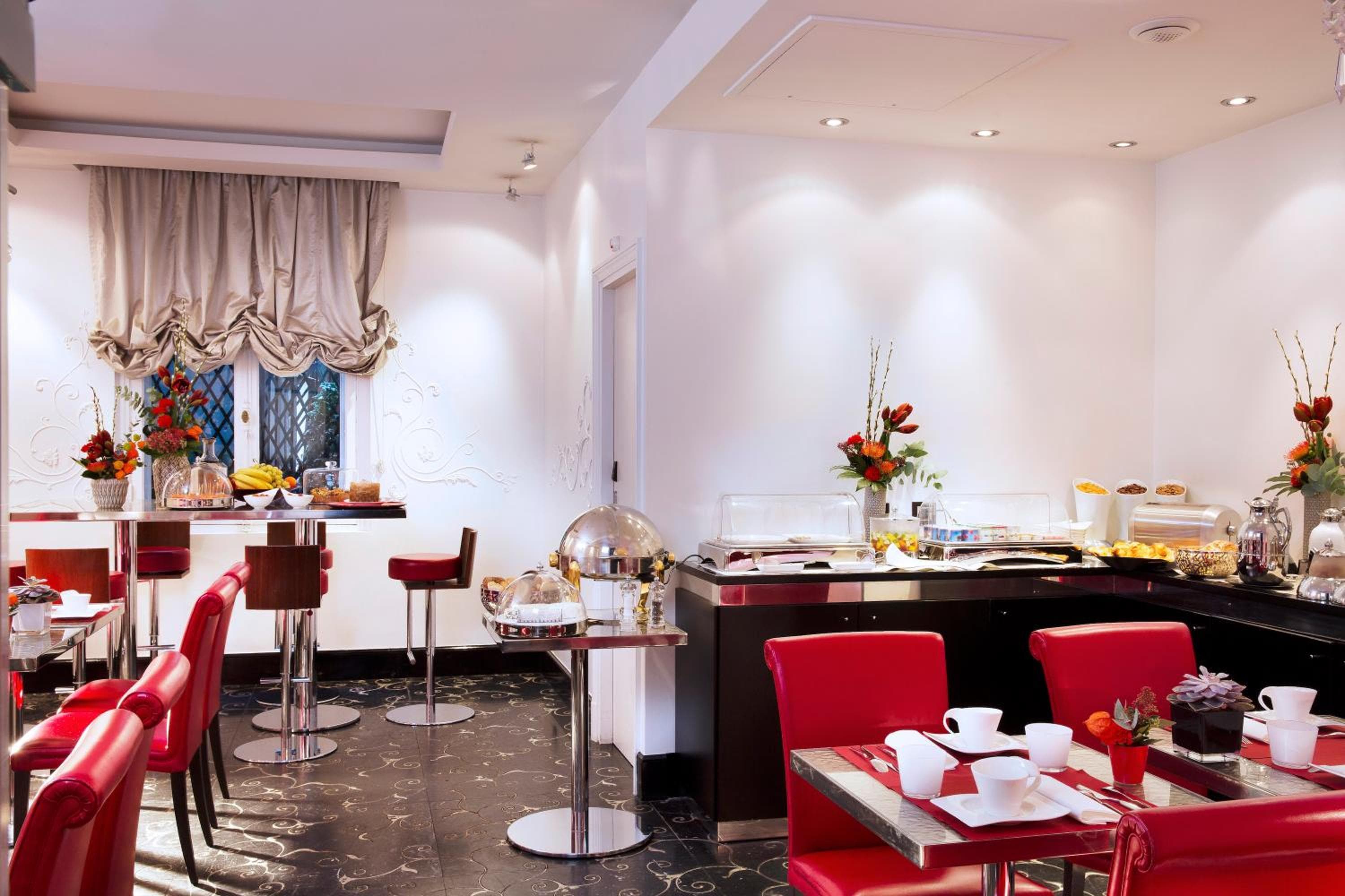 Hotel Ares Eiffel — 22
