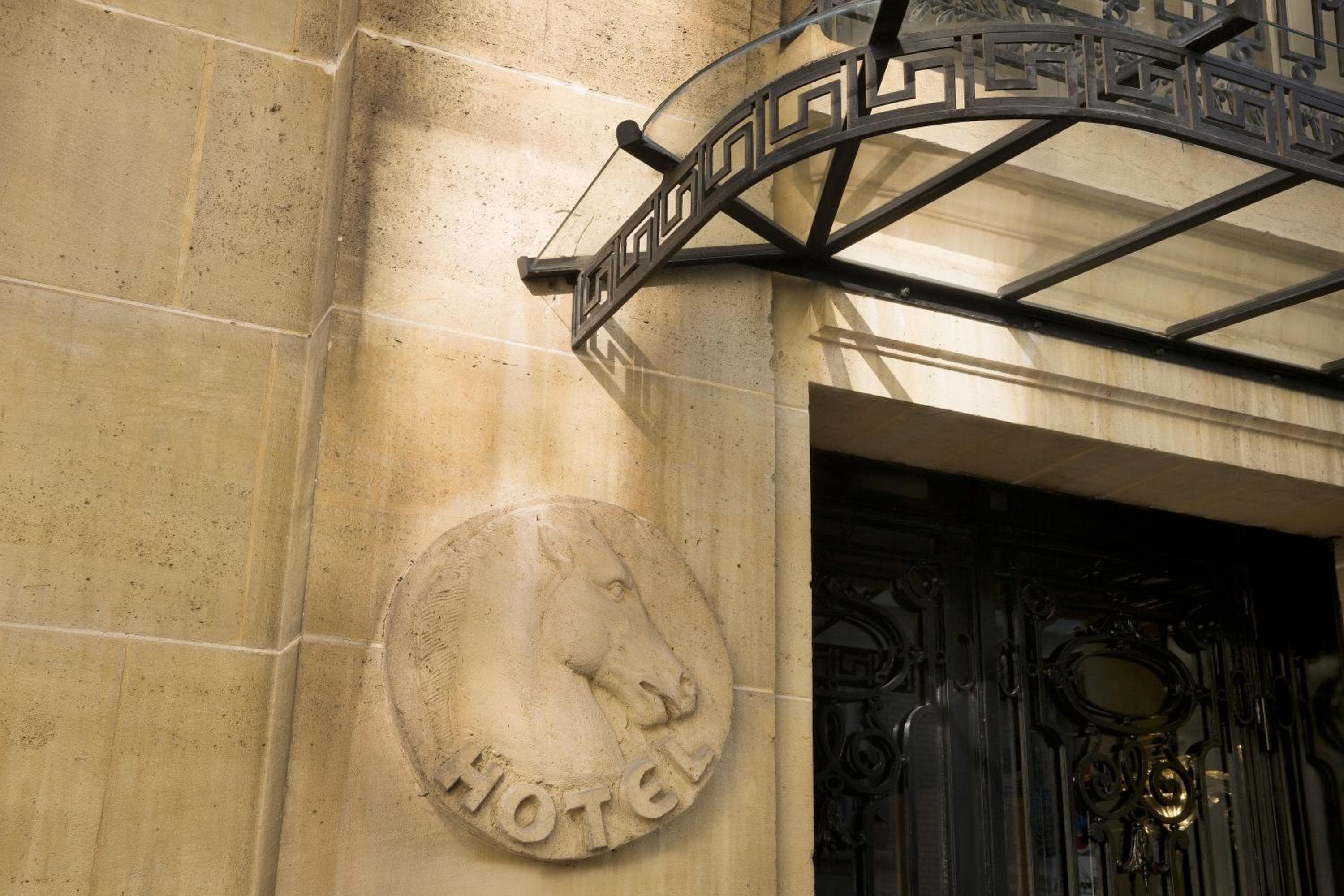 Hotel Ares Eiffel — 1