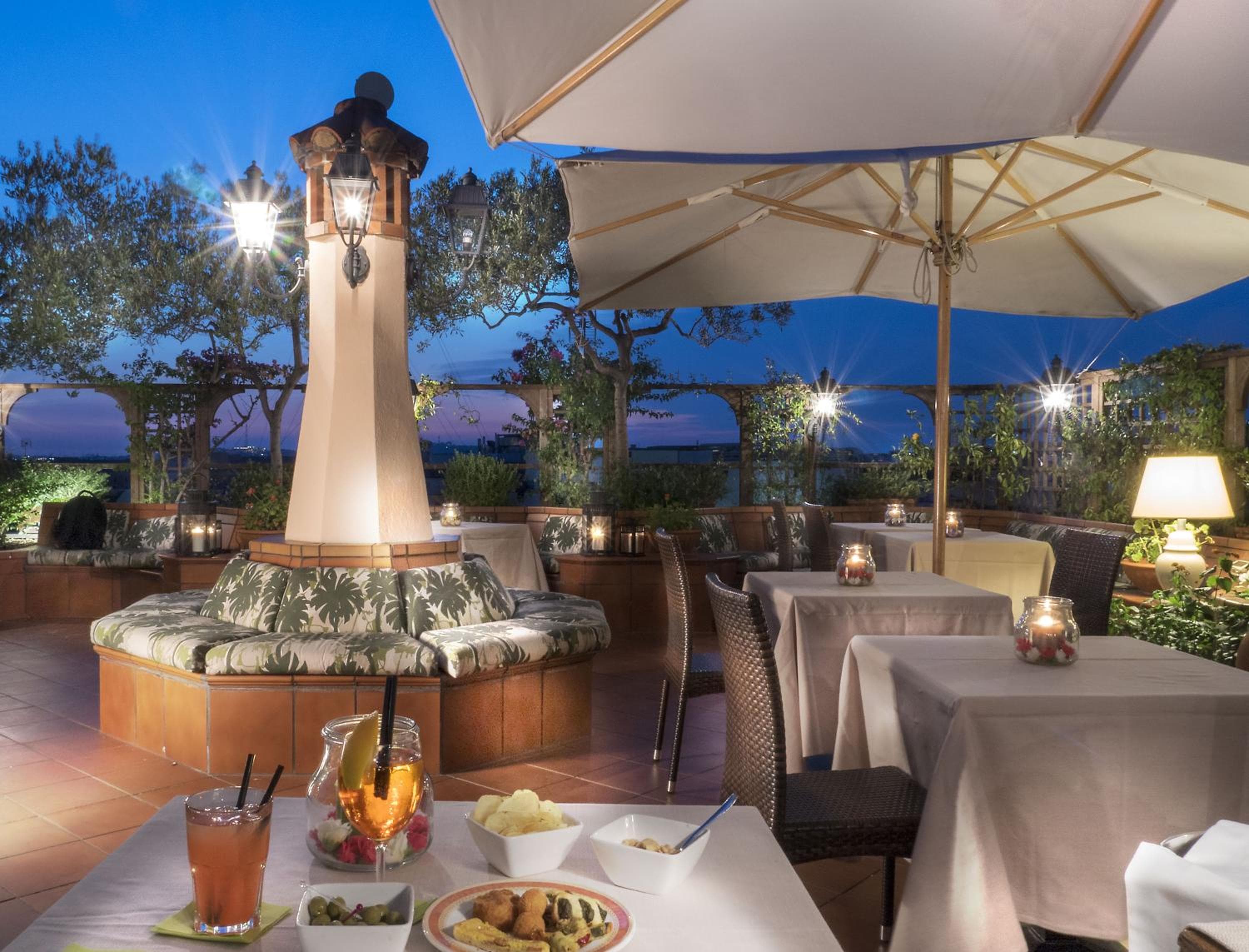 Hotel Diana Roof Garden — 3