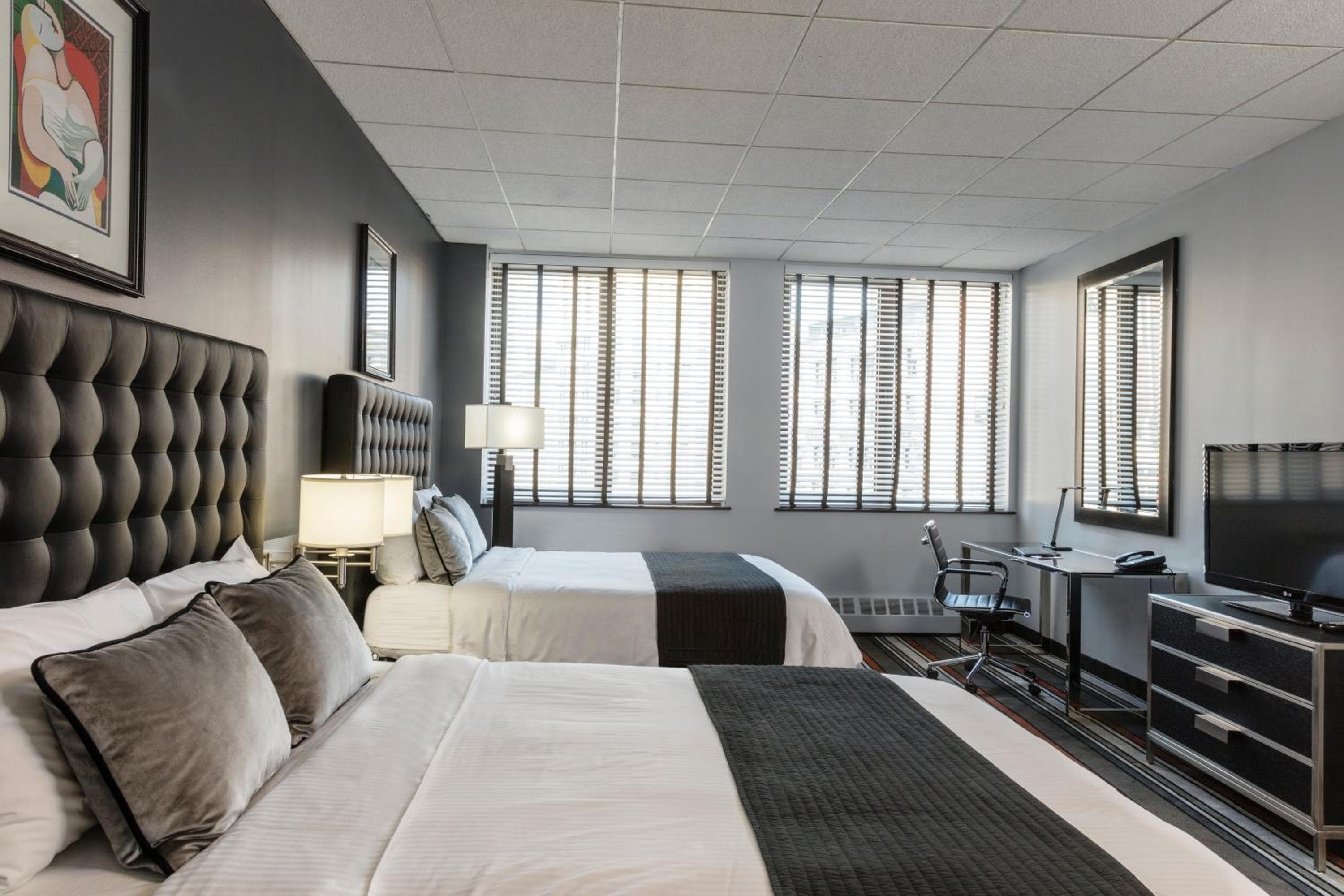 Broadway Plaza Hotel — 8