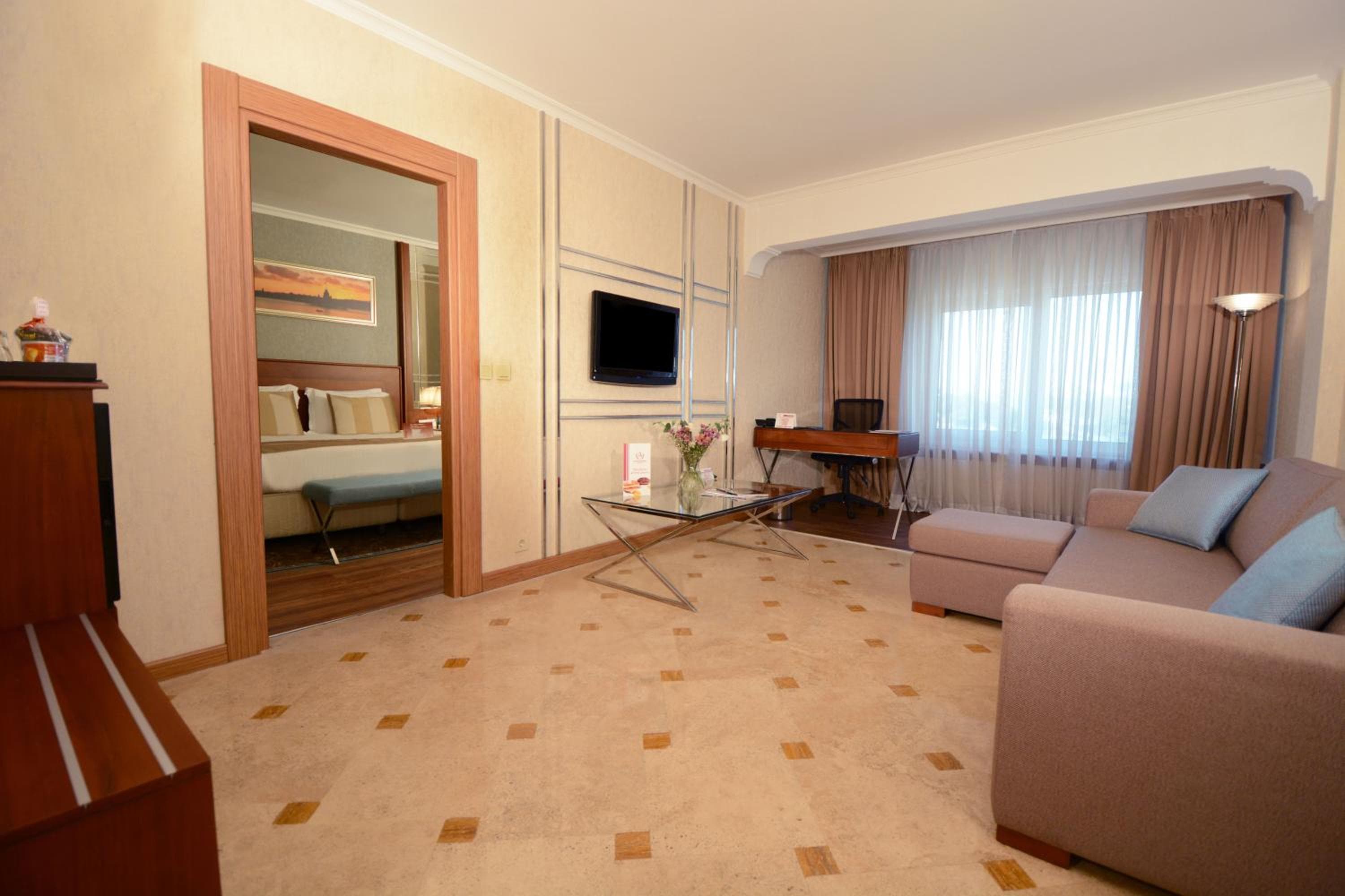 Akgun Istanbul Hotel — 16