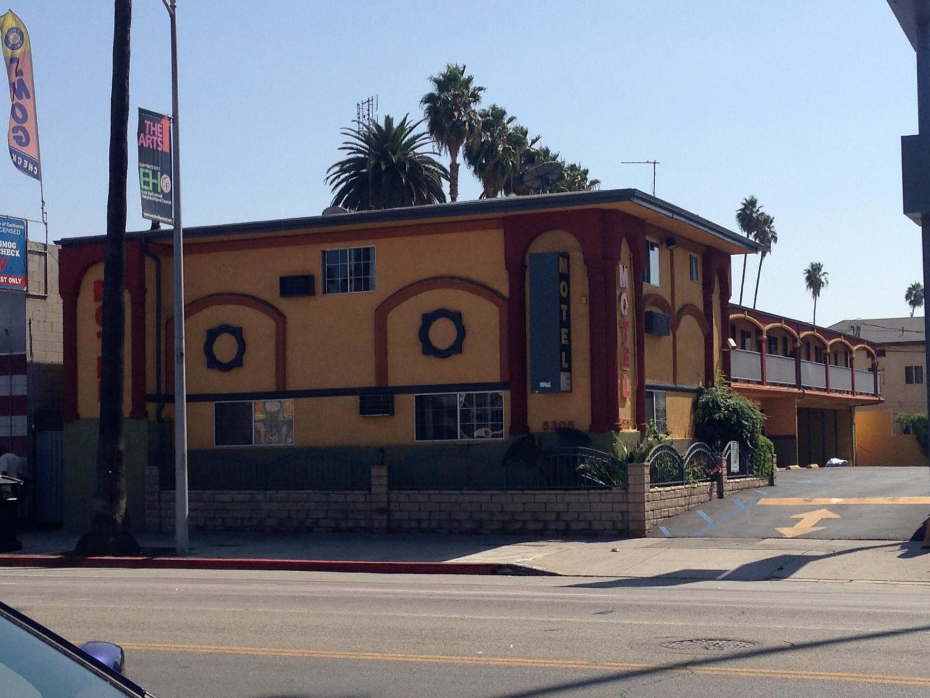 Economy Inn Hollywood — 27