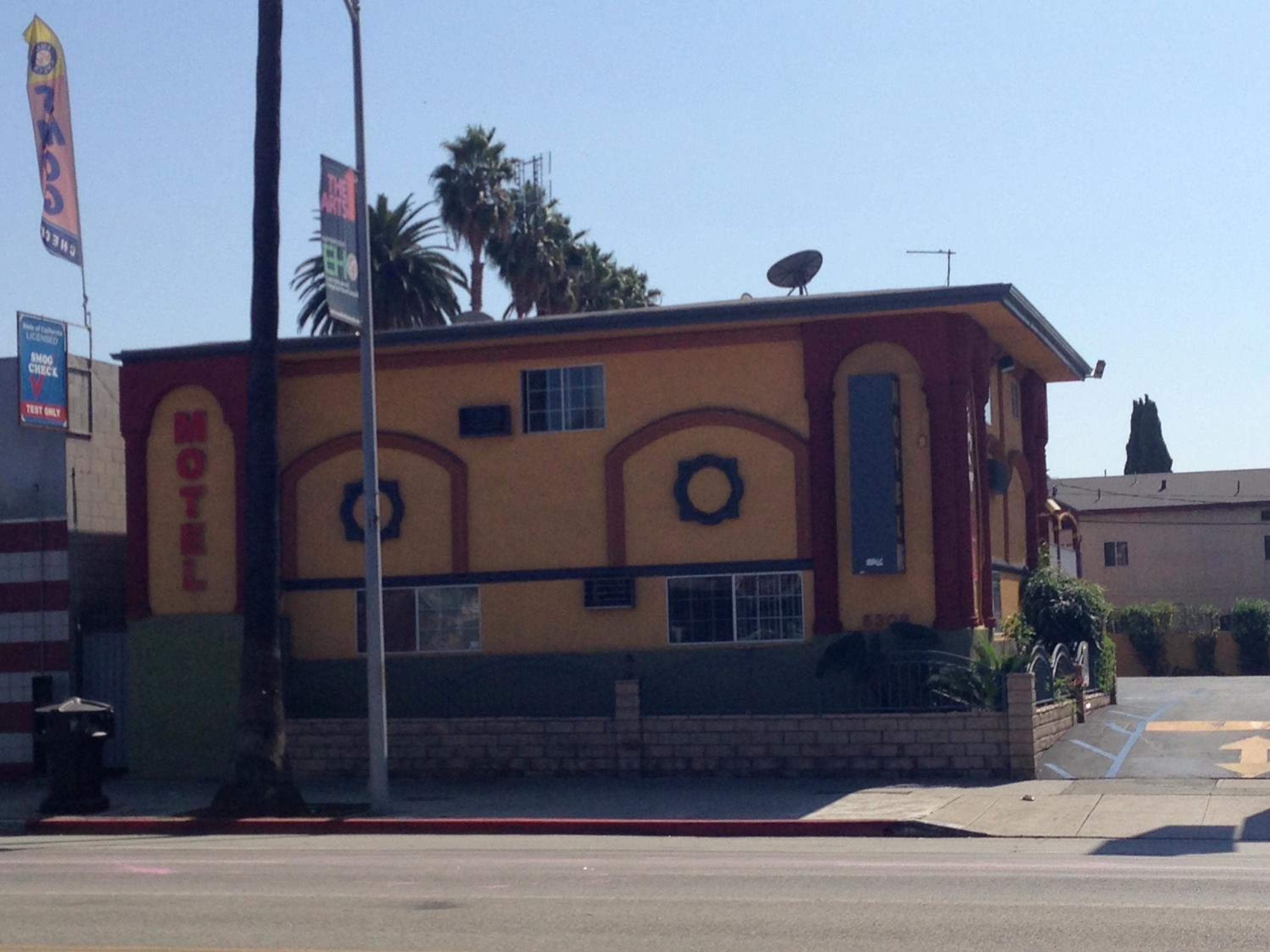 Economy Inn Hollywood — 29