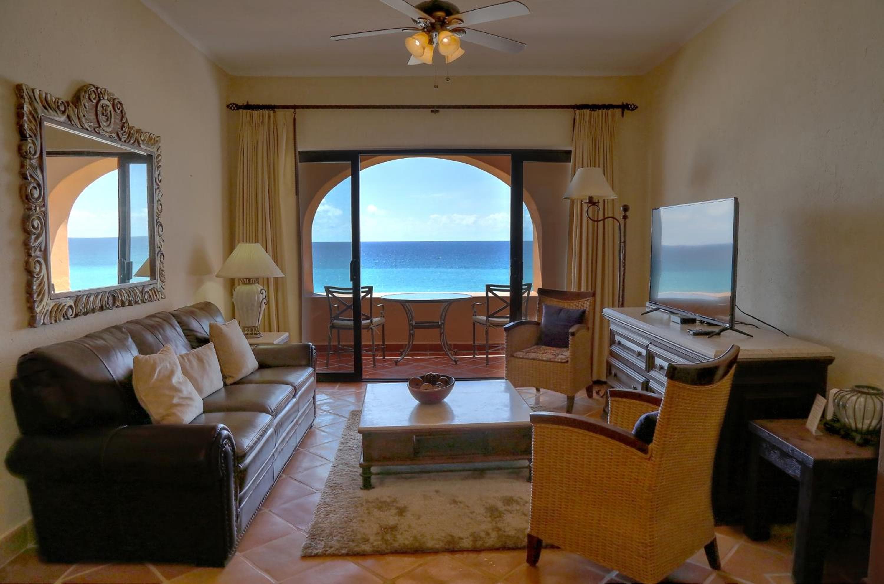 Condominios La Luna - Ocean Front — 10