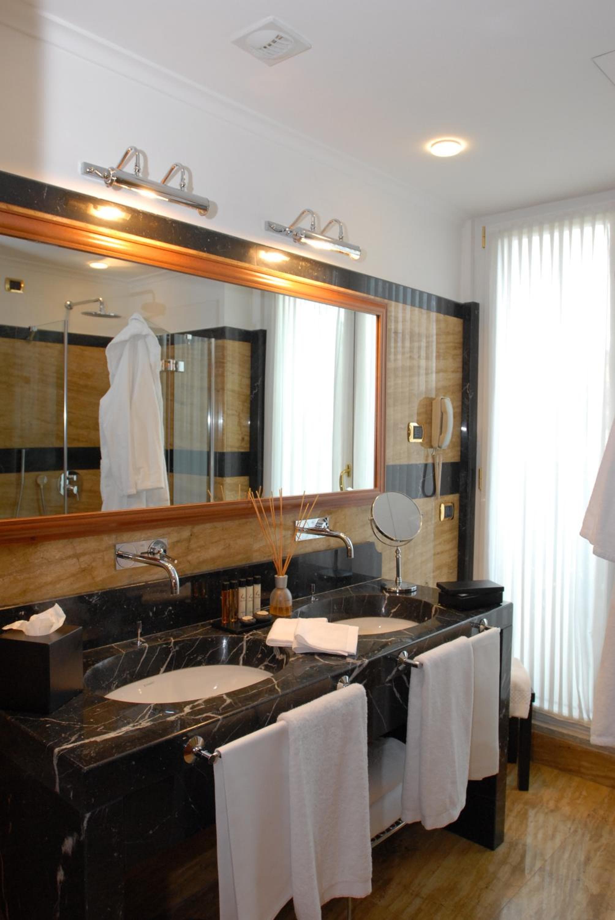 Hotel Manzoni — 24